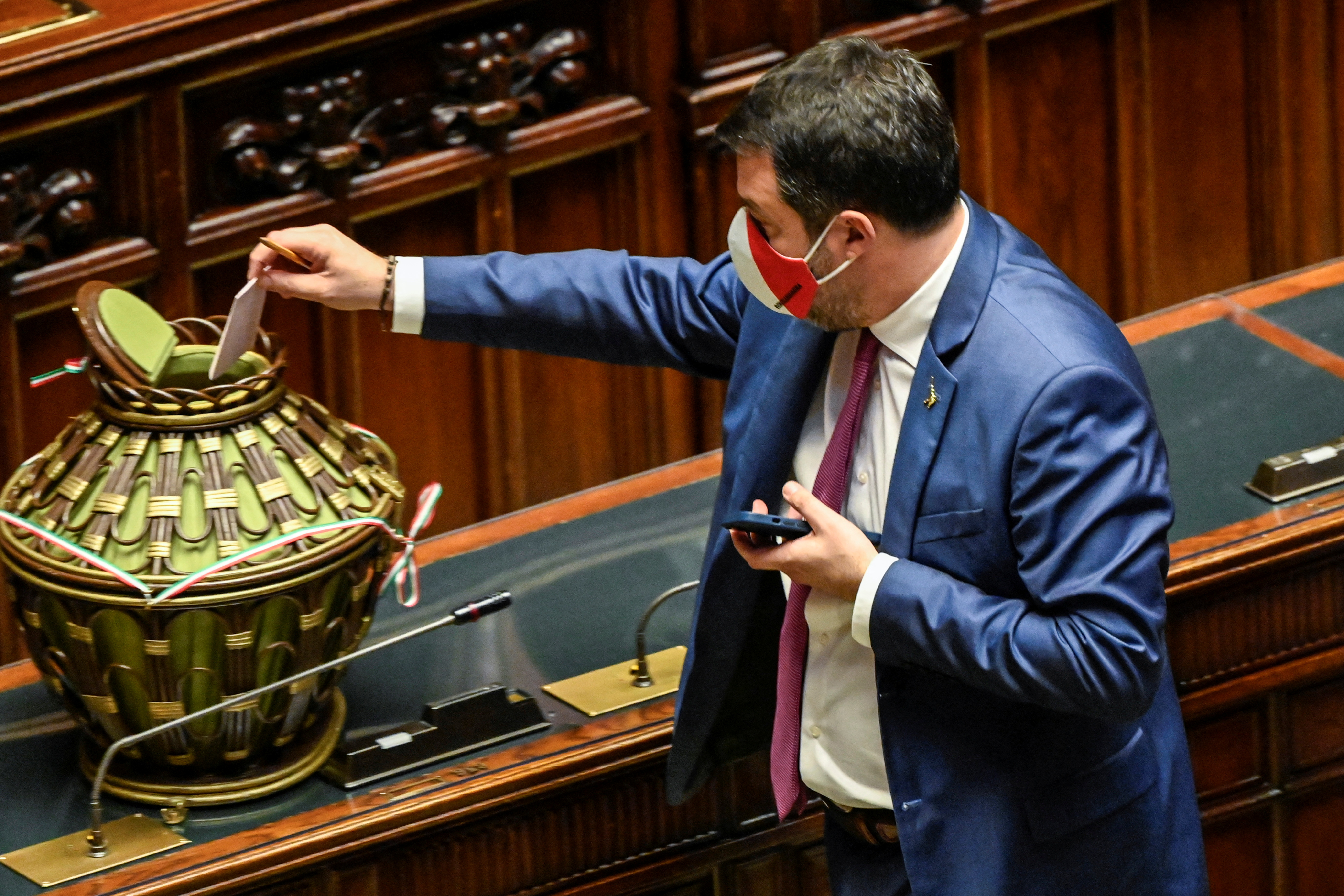 El líder de la Liga Matteo Salvini durante las votaciones (Alberto Pizzoli/Pool via REUTERS)