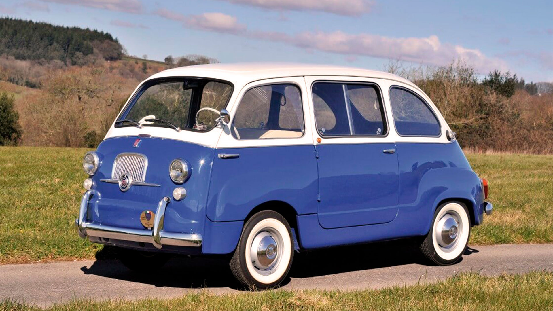 El Fiat 600 Mültipla finalmente consiguió tener éxito. Se empezó a fabricar en 1956 y se superaron las 250.000 unidades