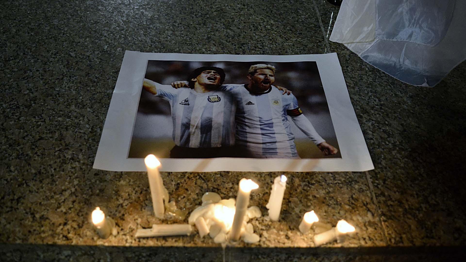 Diego Maradona y Lionel Messi