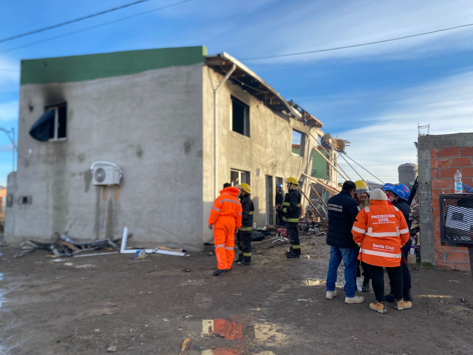 Tr&aacute;gica explosi&oacute;n en Santa Cruz: el gobierno provincial decret&oacute; tres d&iacute;as de duelo y ayudar&aacute; a las familias afectadas