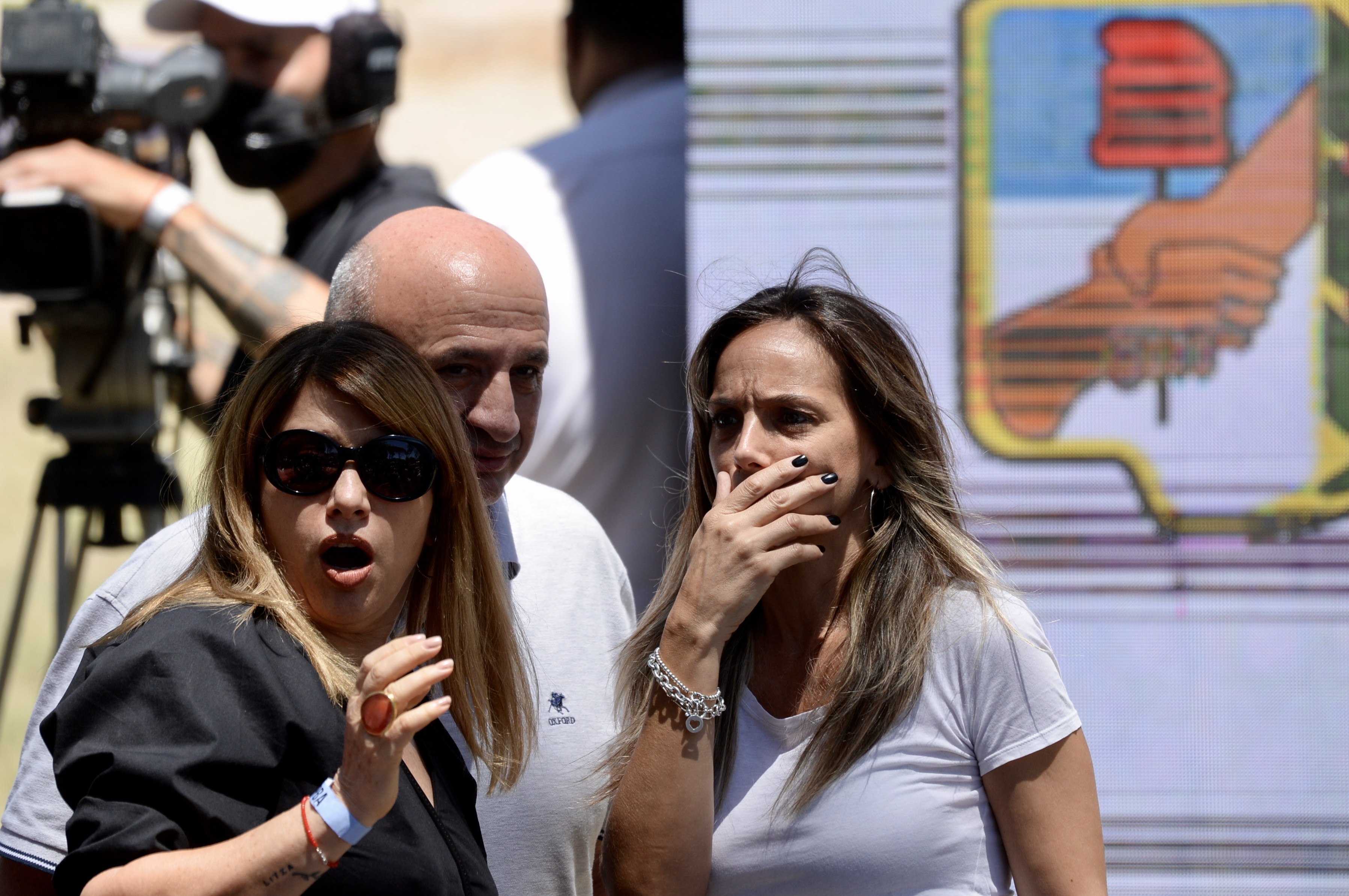 Malena Galmarini y Nicolás Russo en la asunción de Máximo Kirchner al frente del PJ bonaerense (Foto: Aglaplata)
