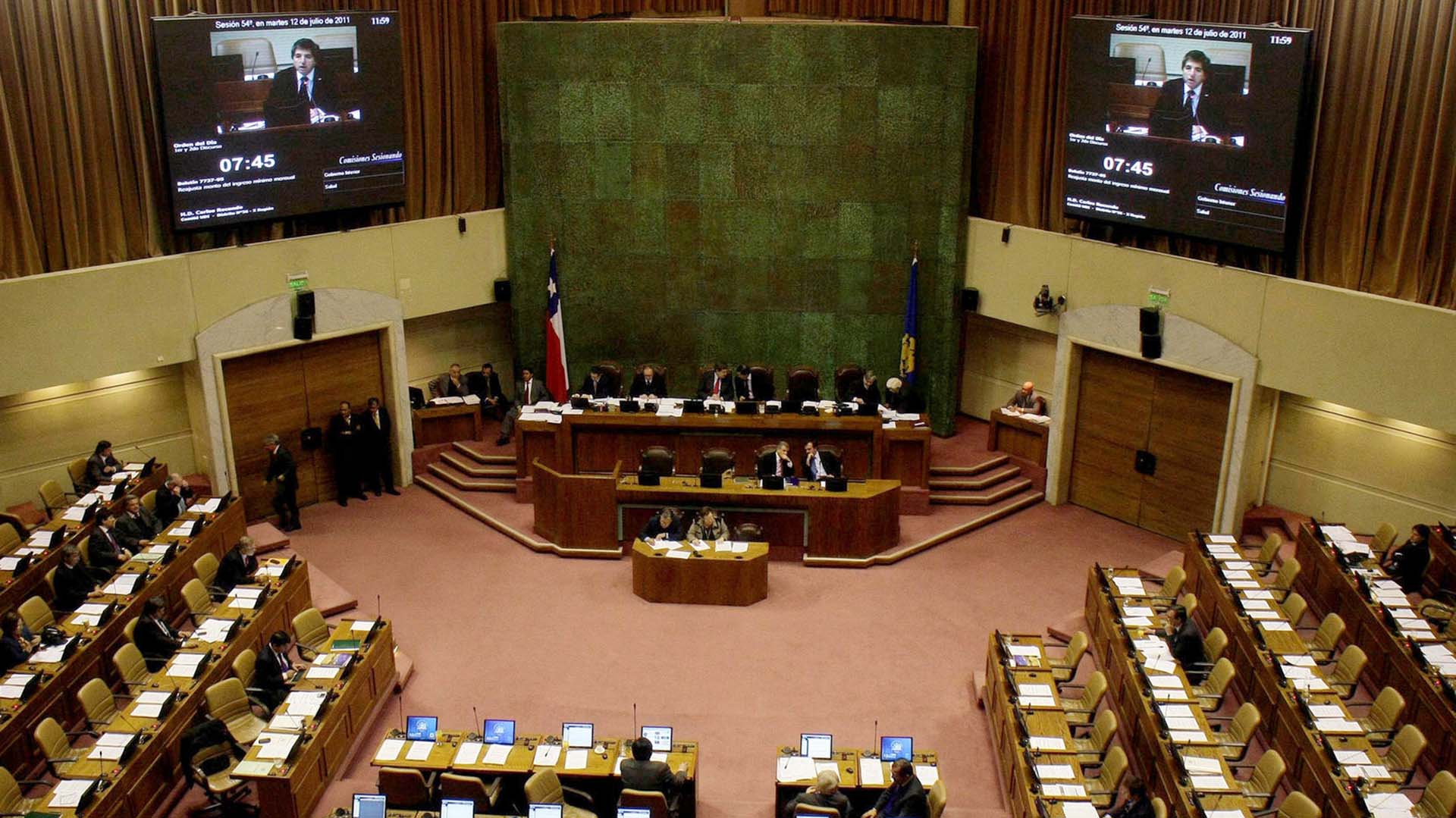 El Congreso chileno aprobó un proyecto de ley que reduce los votos necesarios para reformar la constitución
