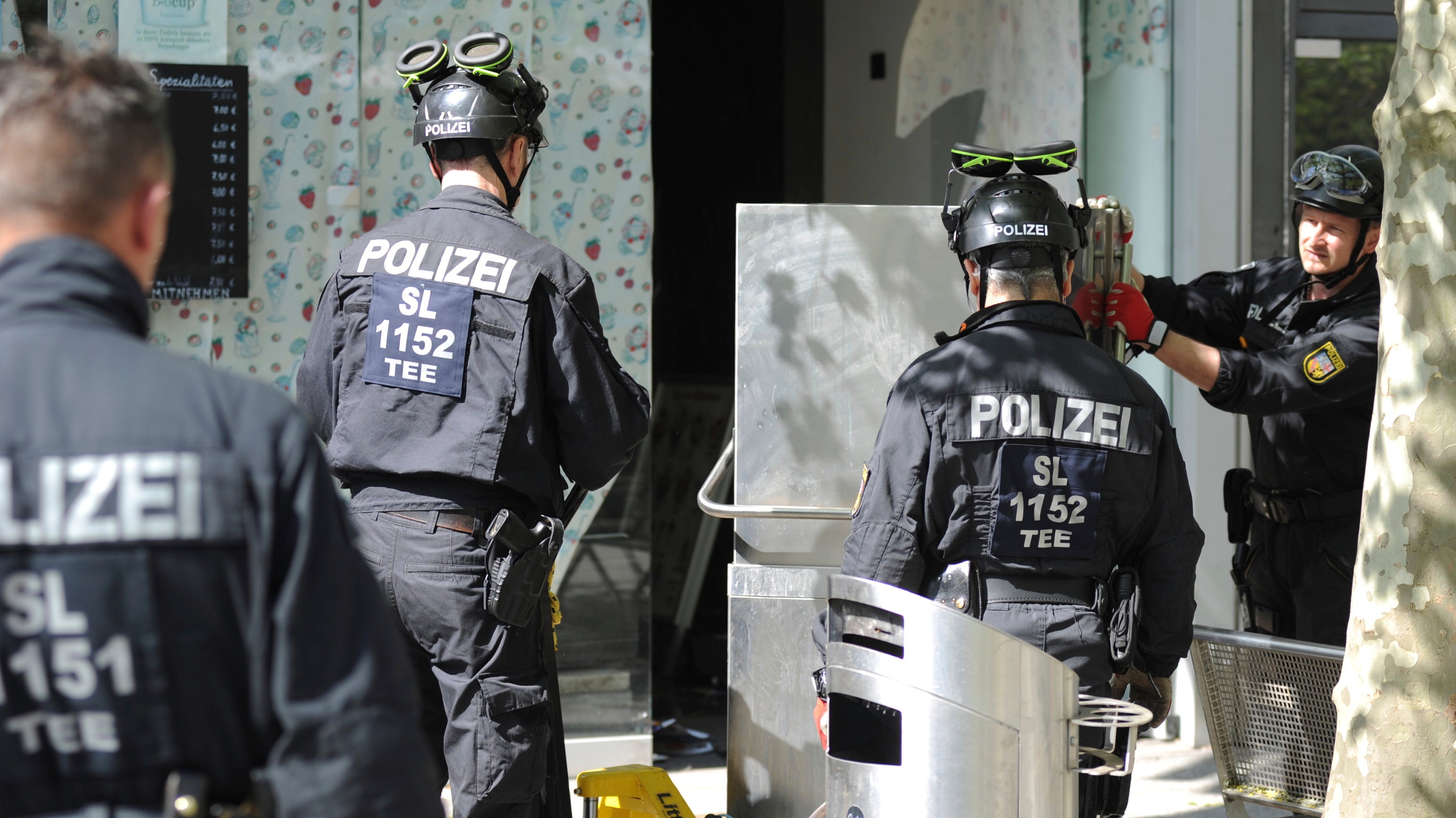 Una operación coordinada contra la ‘ndrangheta detuvo a docenas de personas e incautó millones de euros en toda Europa
