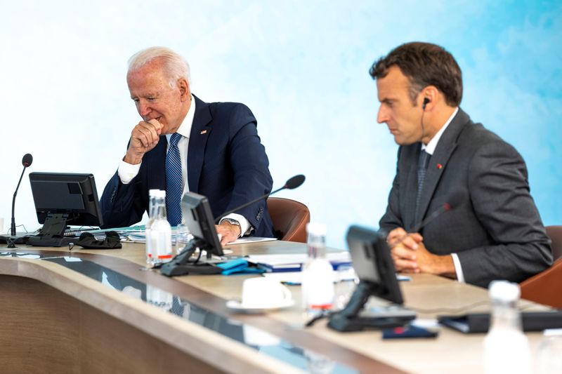 Foto de archivo de los Presidentes de EEUU, Joe Biden, y de Francia, Emmanuel Macron (Foto: REUTERS)