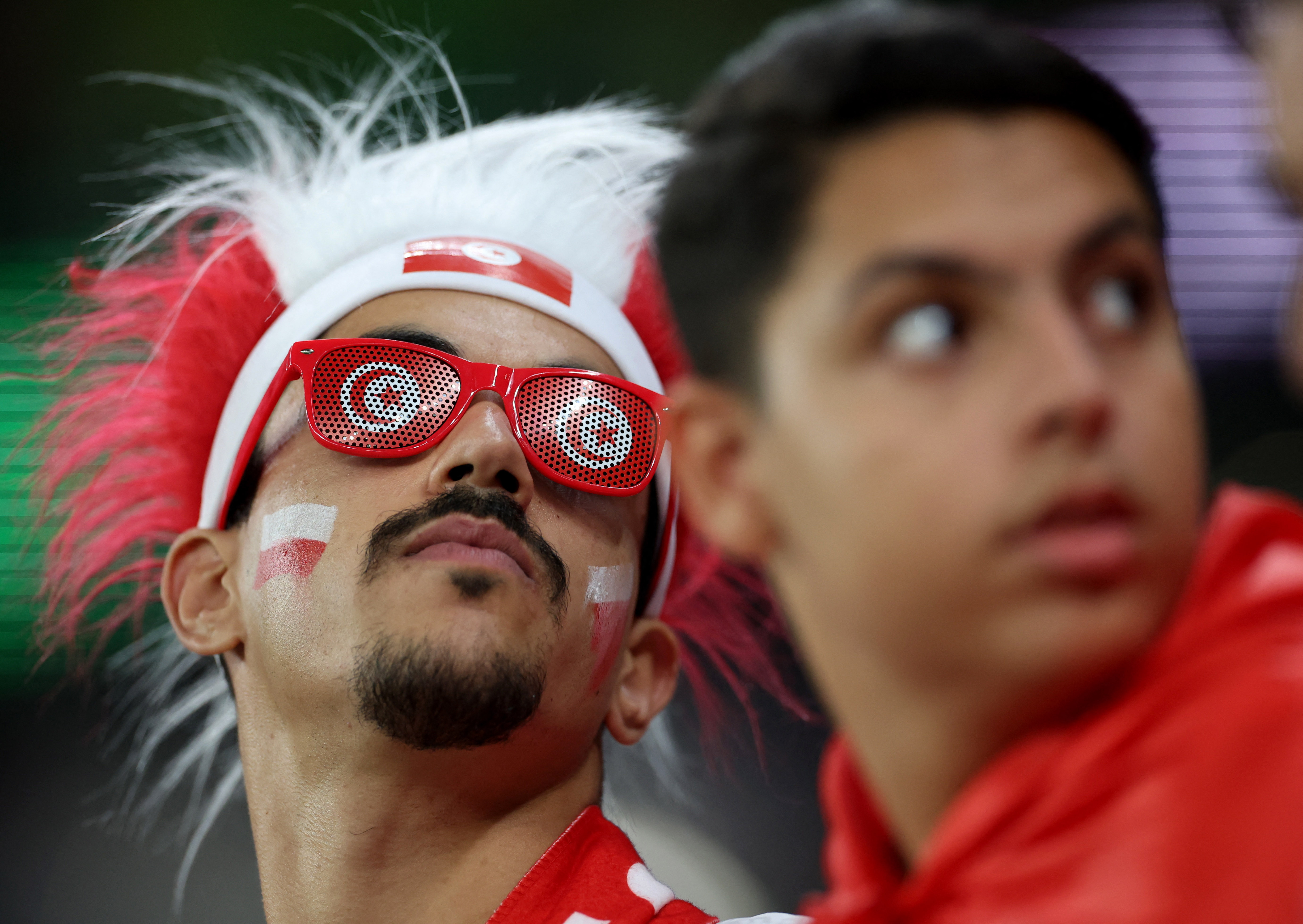 Los fanáticos le agregan color al Education City Stadium (Reuters)