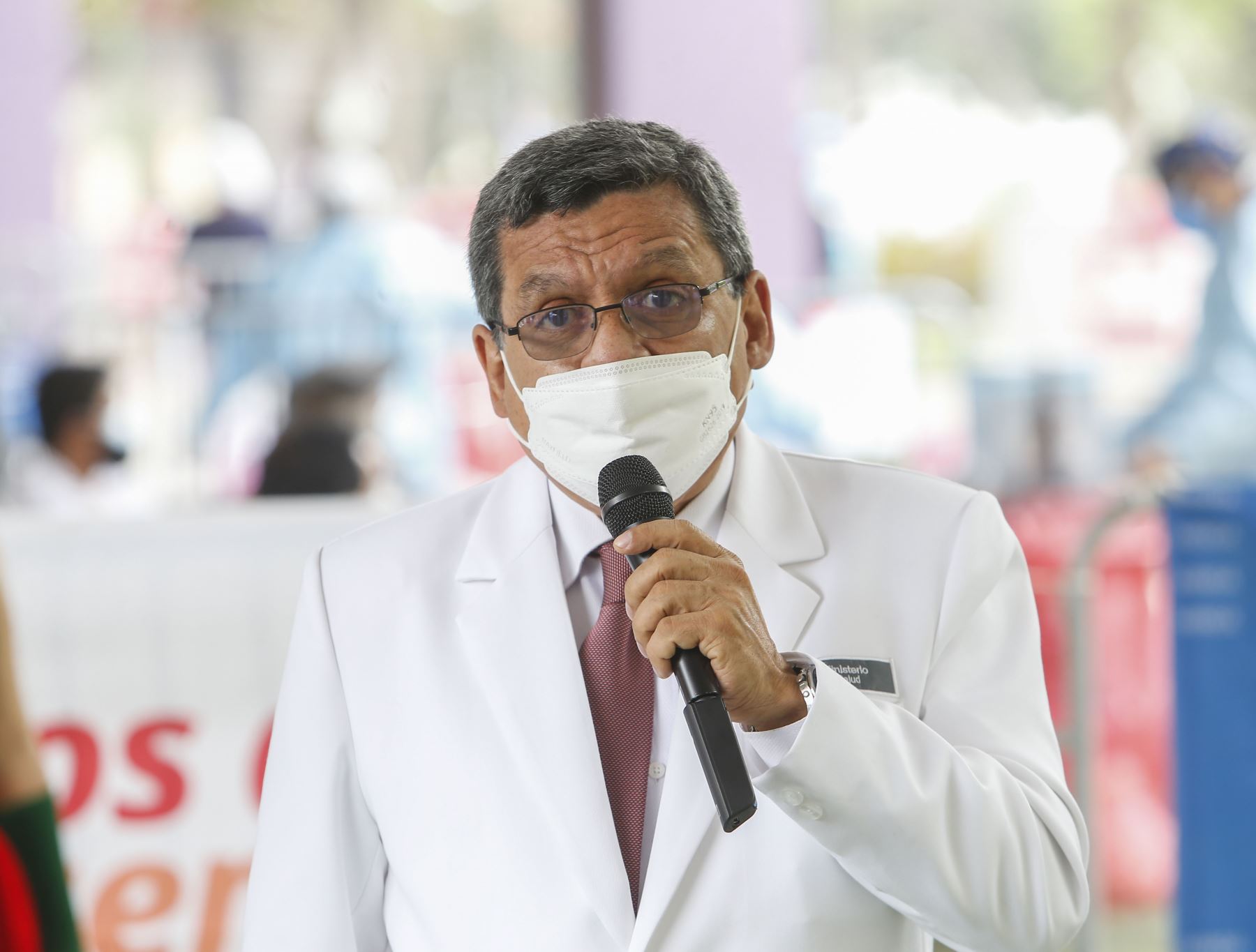 Ministro de Salud Hernando Cevallos reveló que no se han detectado más casos de la variante Ómicron