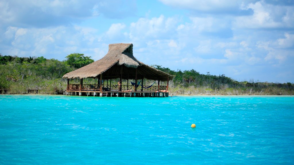 The Lagoon of 7 colors, Bacalar.  sector