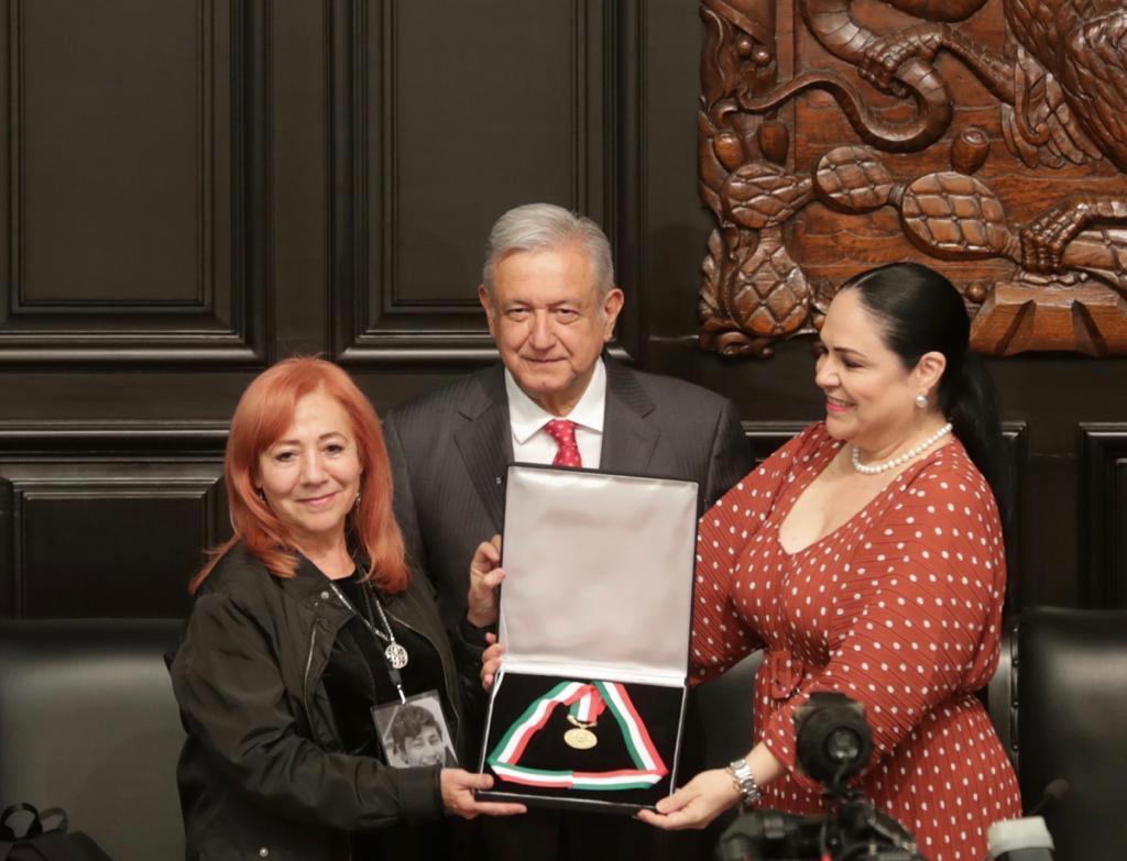 Rosario Piedra Ibarra fue criticada por tener relación con el presidente Andrés Manuel tras el comunicado en protesta con el INE 
(Foto: Cortesía Presidencia)