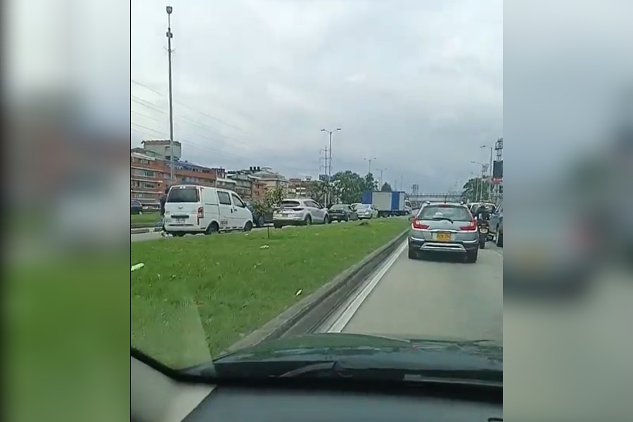 Video: Accidente en la carrera 30 con calle 53 generó fuerte trancón en  nororiente Bogotá - Infobae