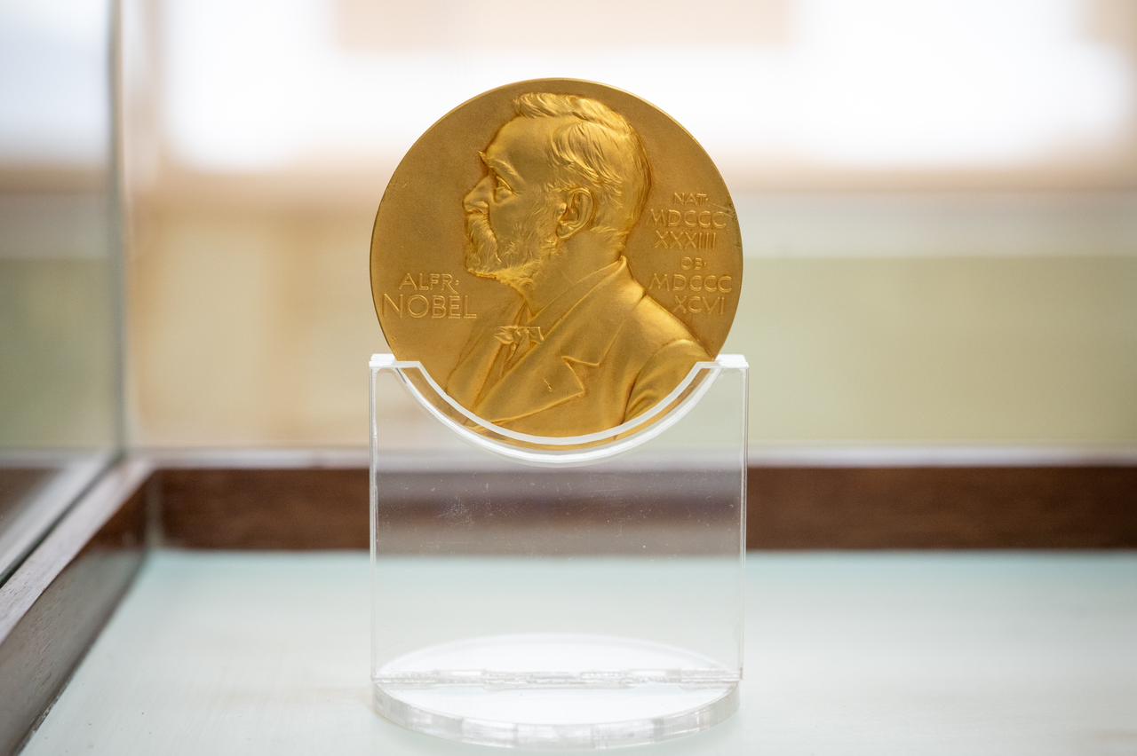 En la imagen, la medalla otorgada a Gabriel García Márquez por su Premio Nobel de Literatura. Foto: Ministerio de Relaciones Exteriores