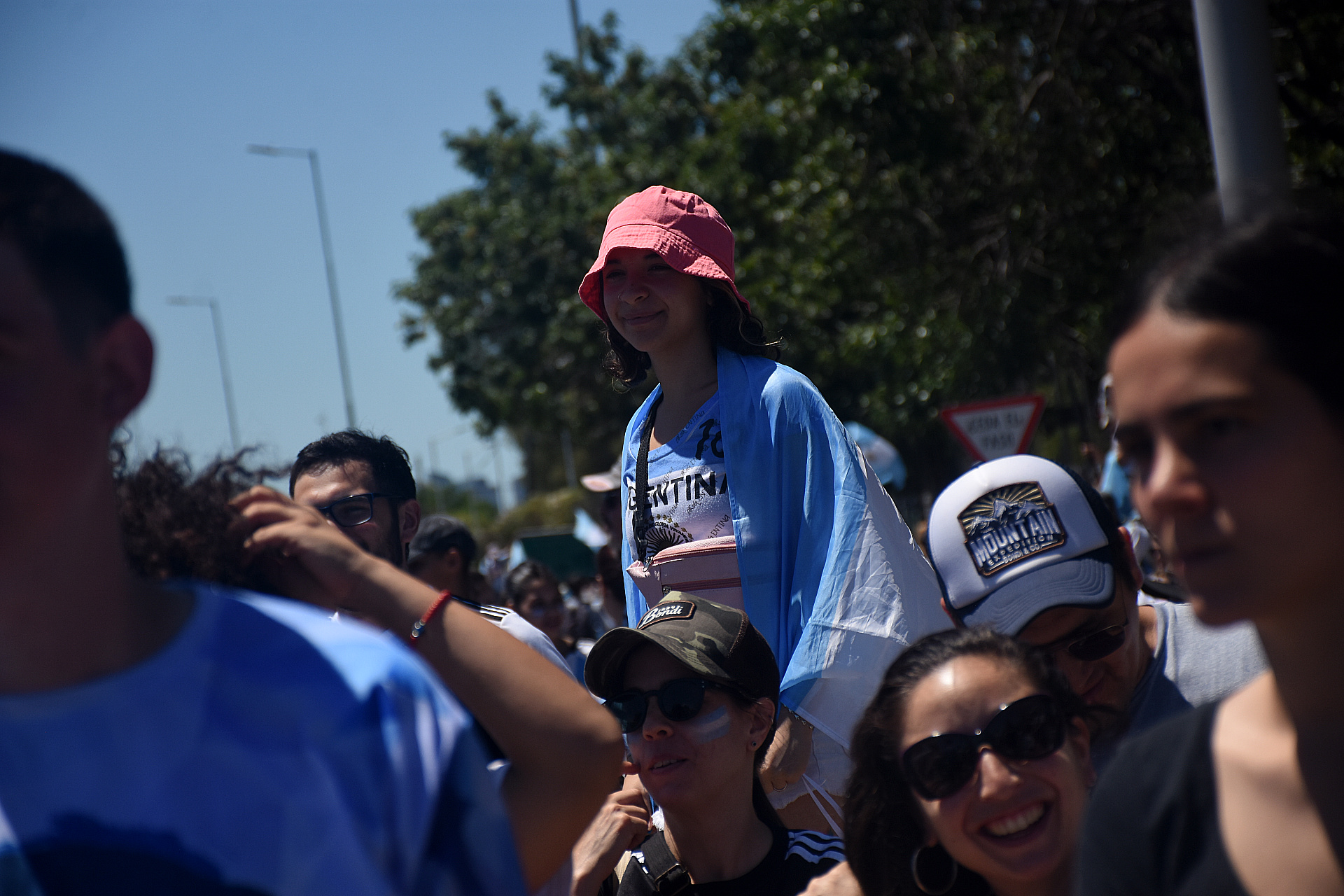 La Otra Cara De La Caravana De La Selección Y La Historia De Quienes