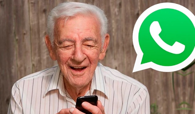Configurar WhatsApp para una persona mayor. (foto: Ecausiva)