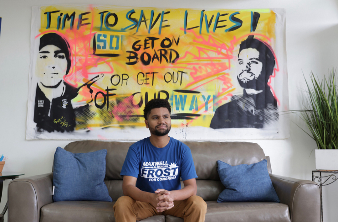 Frost tiene un largo historial como activista comunitario