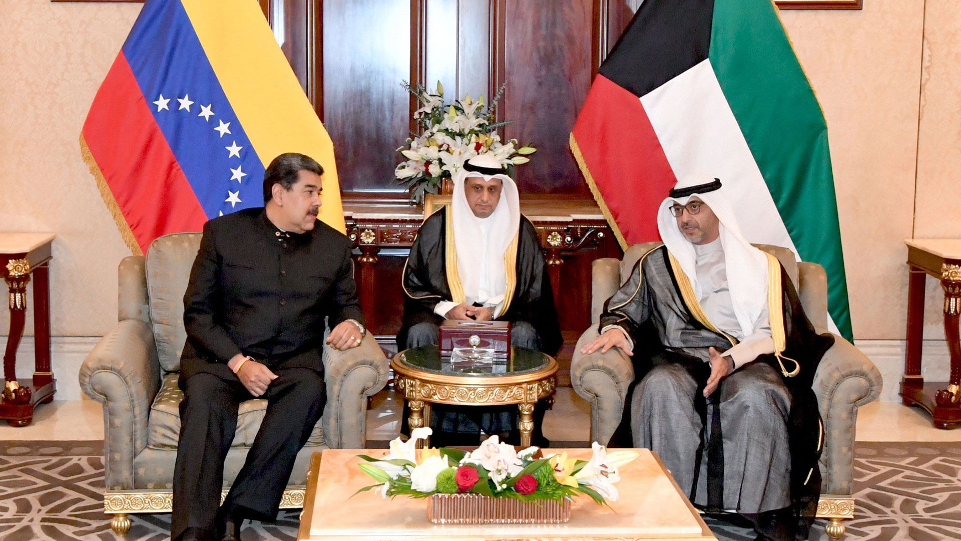 Nicolás Maduro finalizo su gira por oriente medio realizando una visita en Kuwait