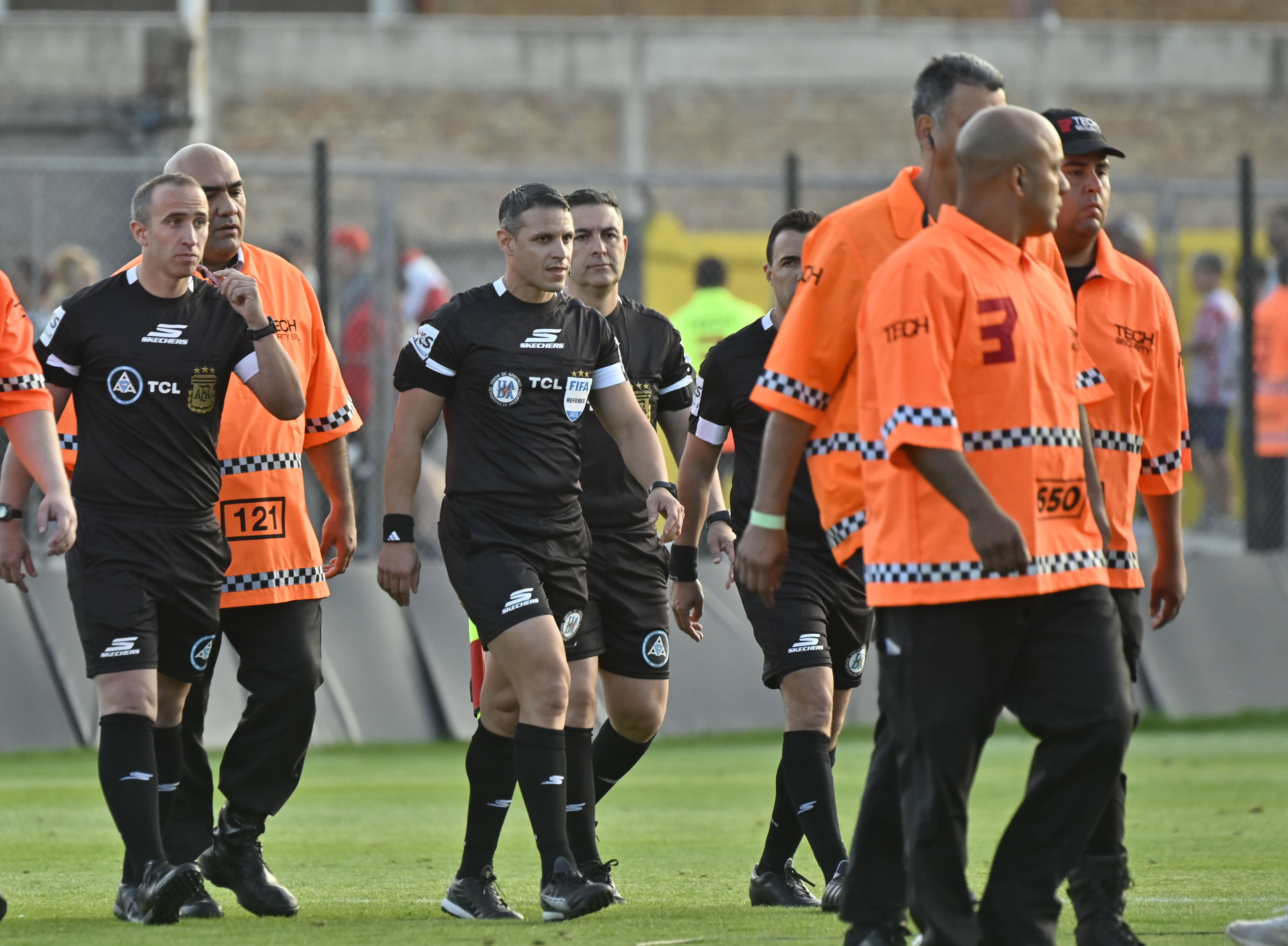 El Gobierno evitará un apoyo institucional a Kast, pero se esperanza con una alianza de derecha en la región