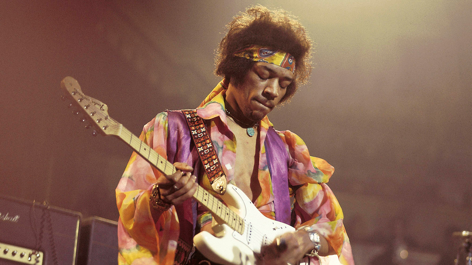 Jimi Hendrix en vivo, en el imponente Royal Albert Hall de Londres, en 1969 (Foto: David Redfern/Redferns)