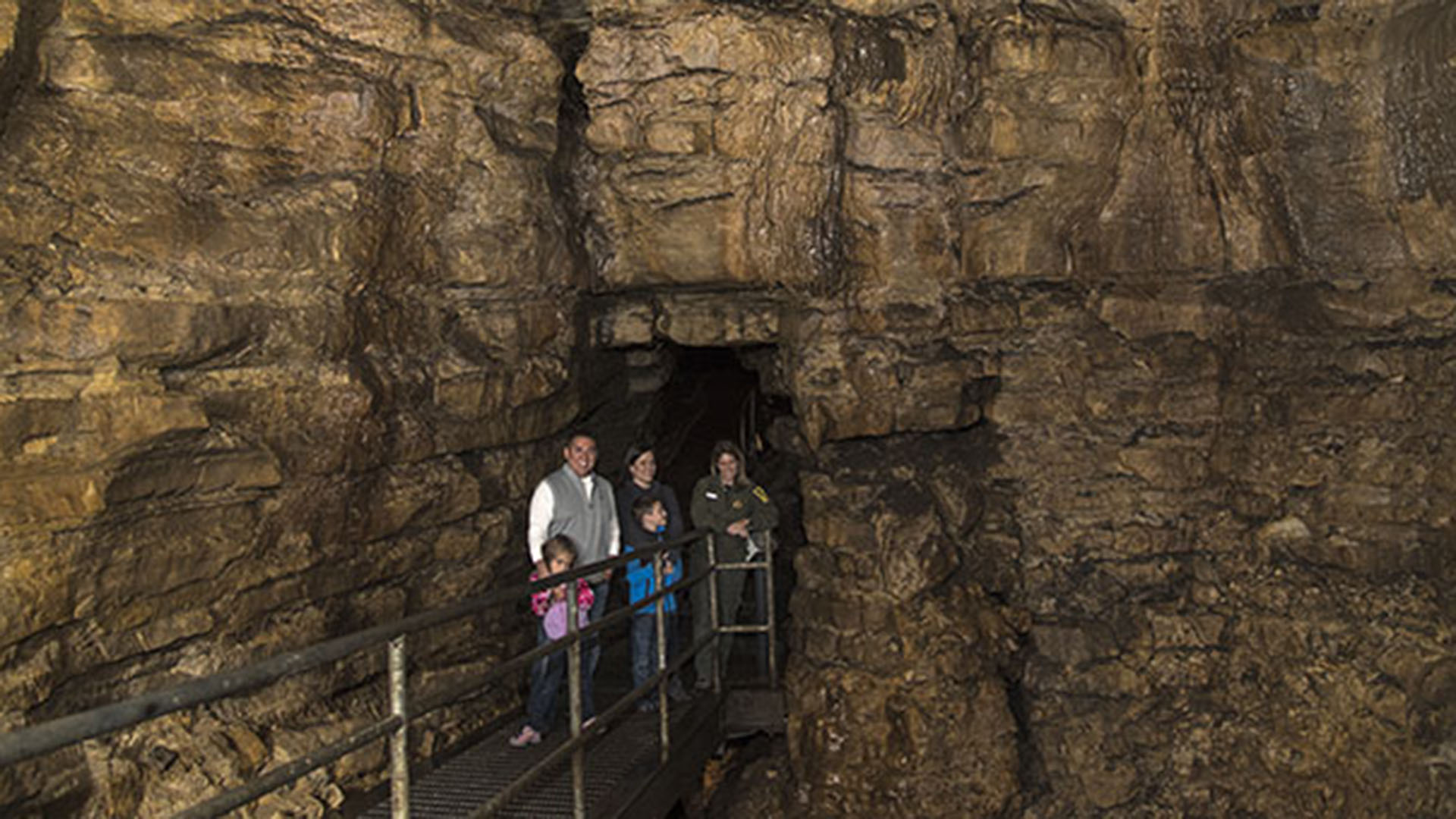 Esta agua fortificada tiene la capacidad de disolver la roca  (Foto: Mystery Cave State Park)