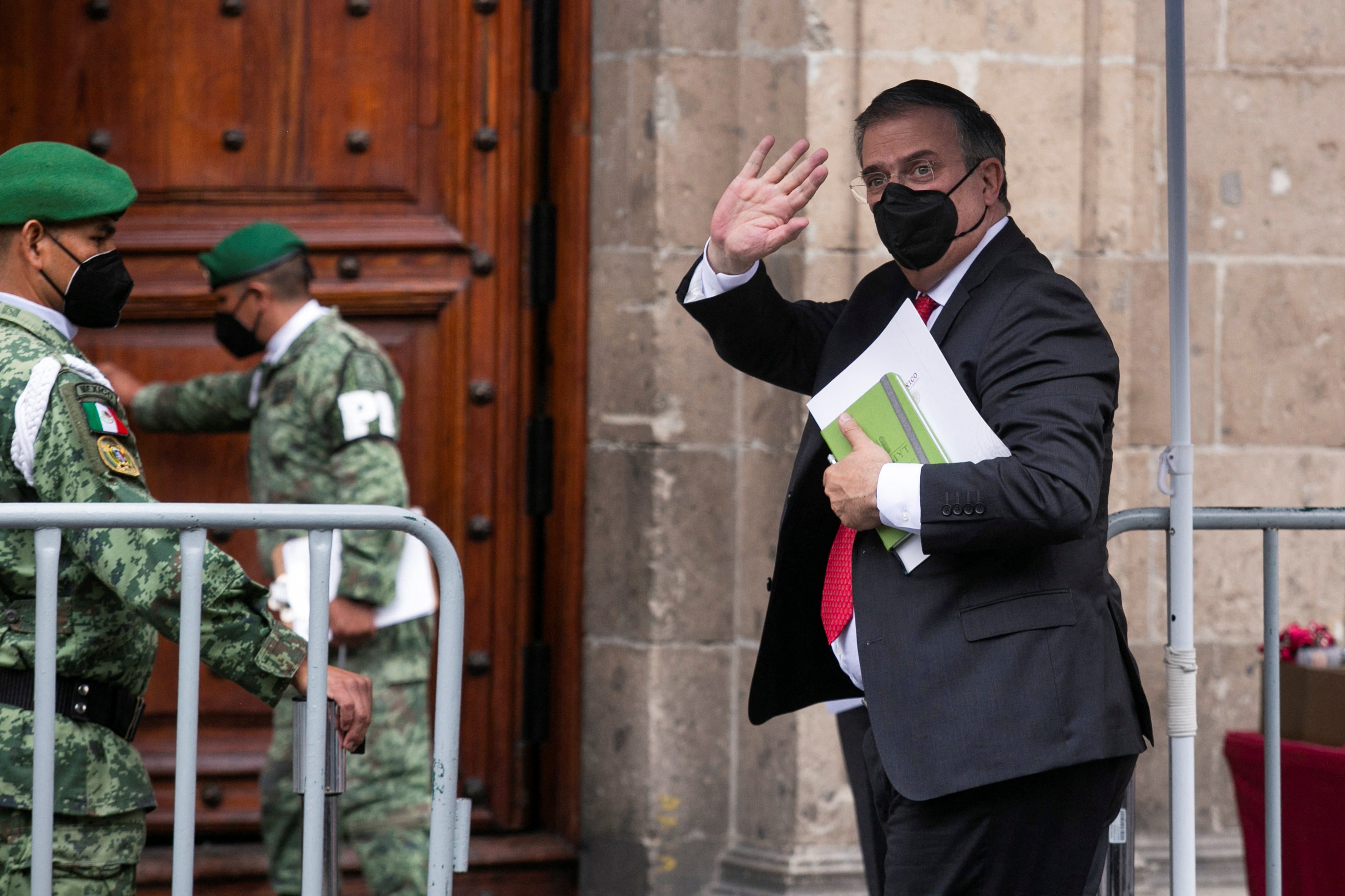 Para postularse, Marcelo Ebrard deberá participar en una encuesta organizada por Morena (Foto: REUTERS/Quetzalli Nicte-Ha)