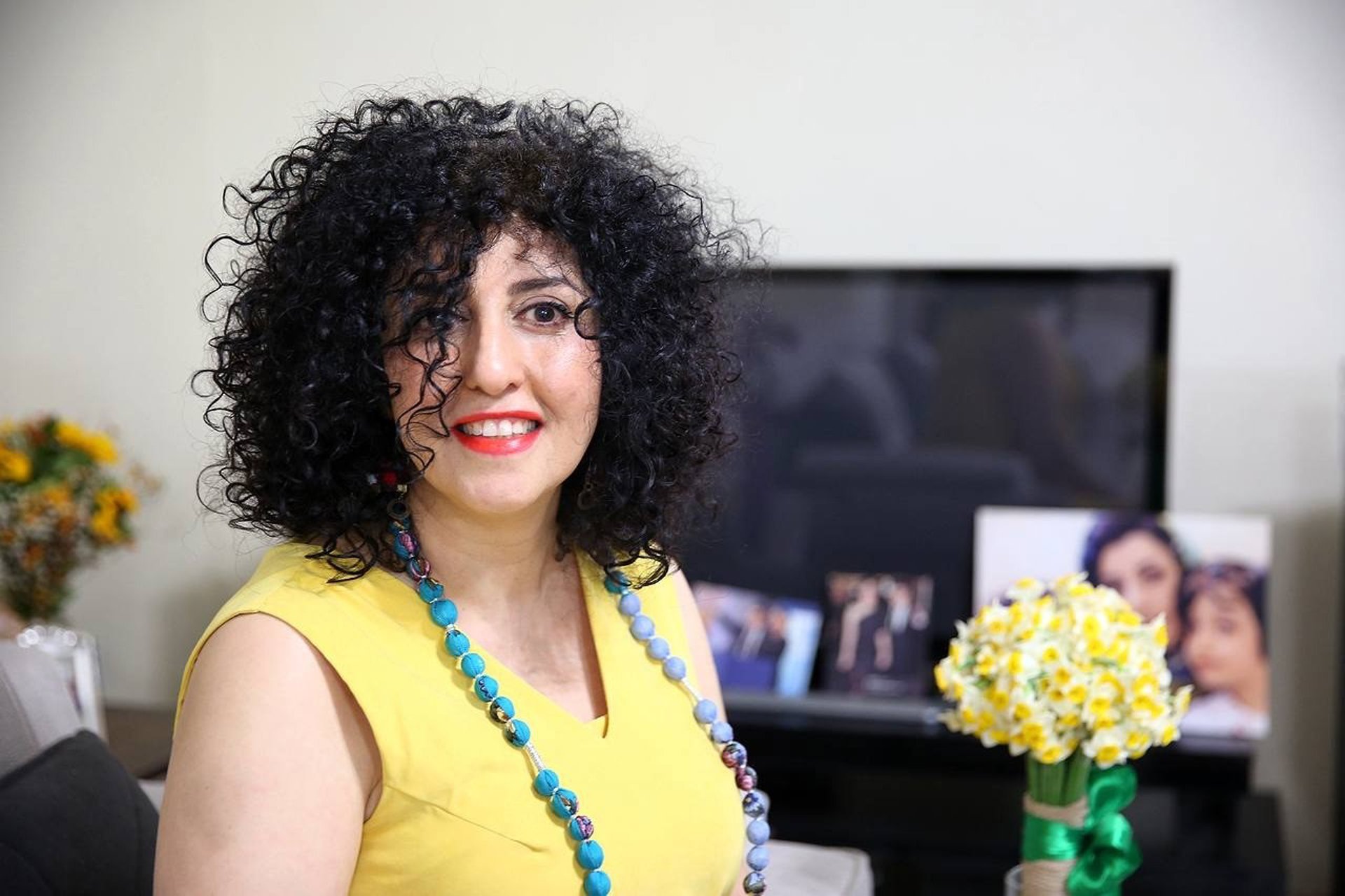 La premio Nobel Narges Mohammadi necesitar&aacute; meses de cuidados tras desmayarse en una prisi&oacute;n iran&iacute;