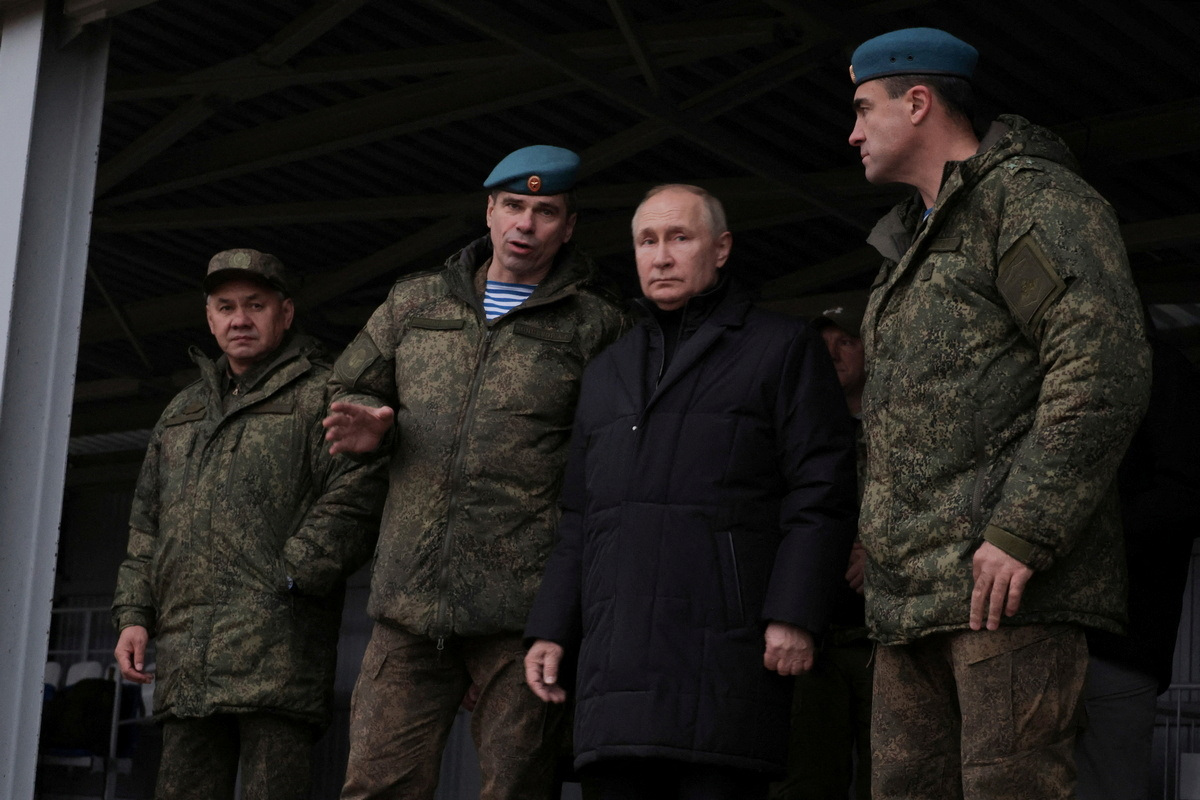 Las tropas de Putin están acusada de crímenes de guerra y violaciones a los derechos humanos en Ucrania (Russian Defence Ministry/Handout via REUTERS)