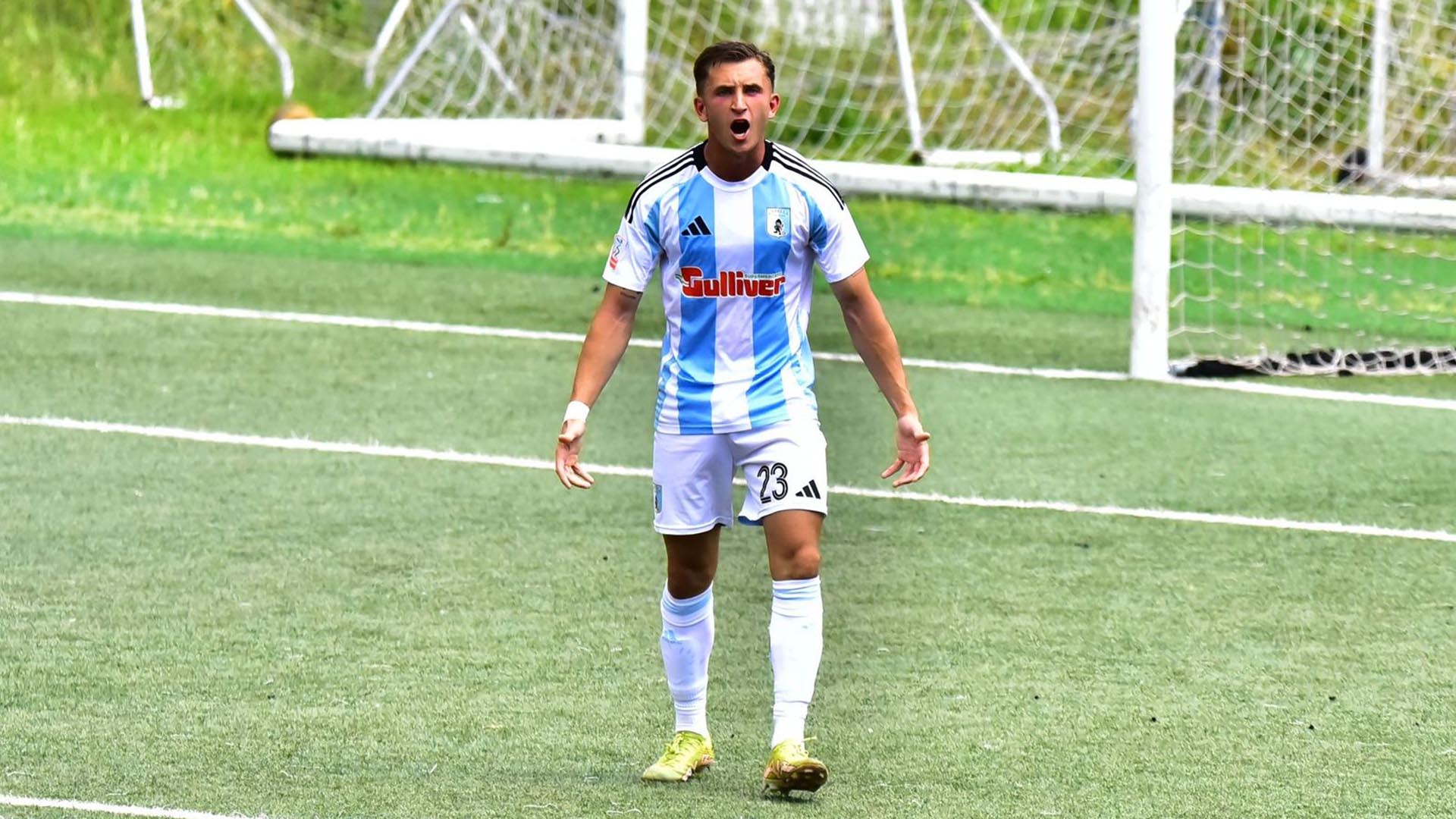 La extraña respuesta del DT del Aston Villa cuando le preguntaron por la ausencia de Dibu Martínez y su posible pase al United