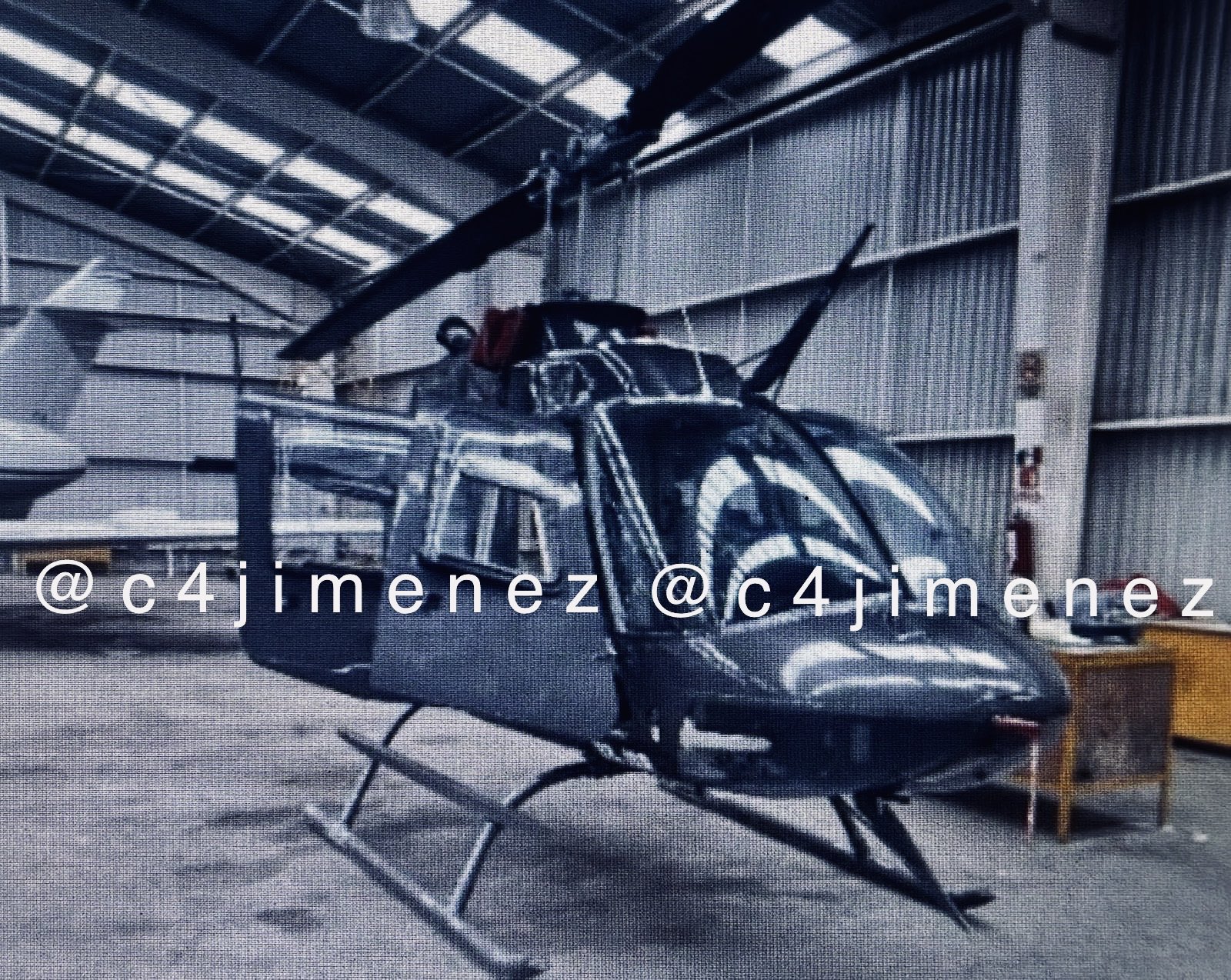Supuesto helicóptero robado de los hangares del AICM
Foto: Twitter/@c4jimenez