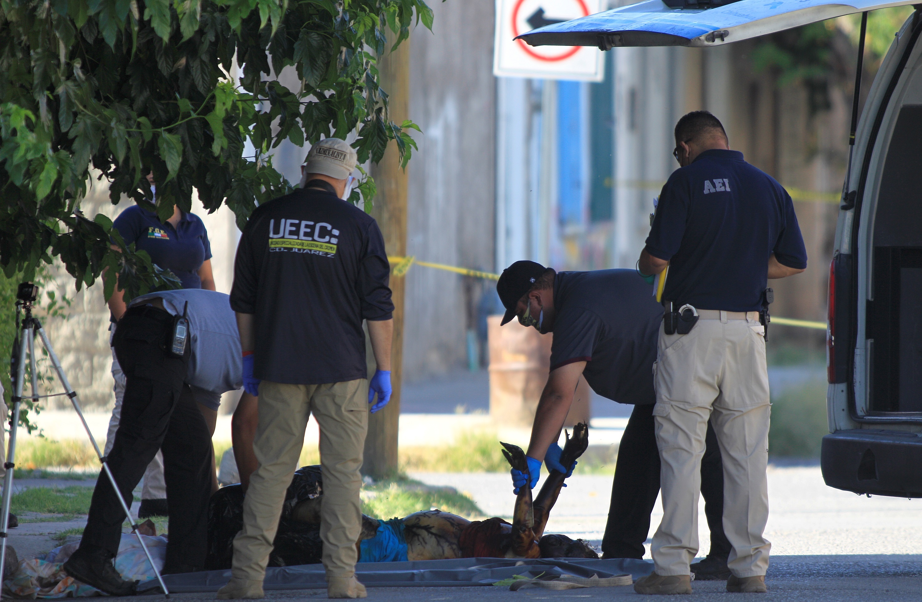 Si en la víctima había mensajes escritos, o si su cuerpo fue inhumado clandestinamente, habla de signos del crimen organizado (Foto: EFE/Luis Torres)