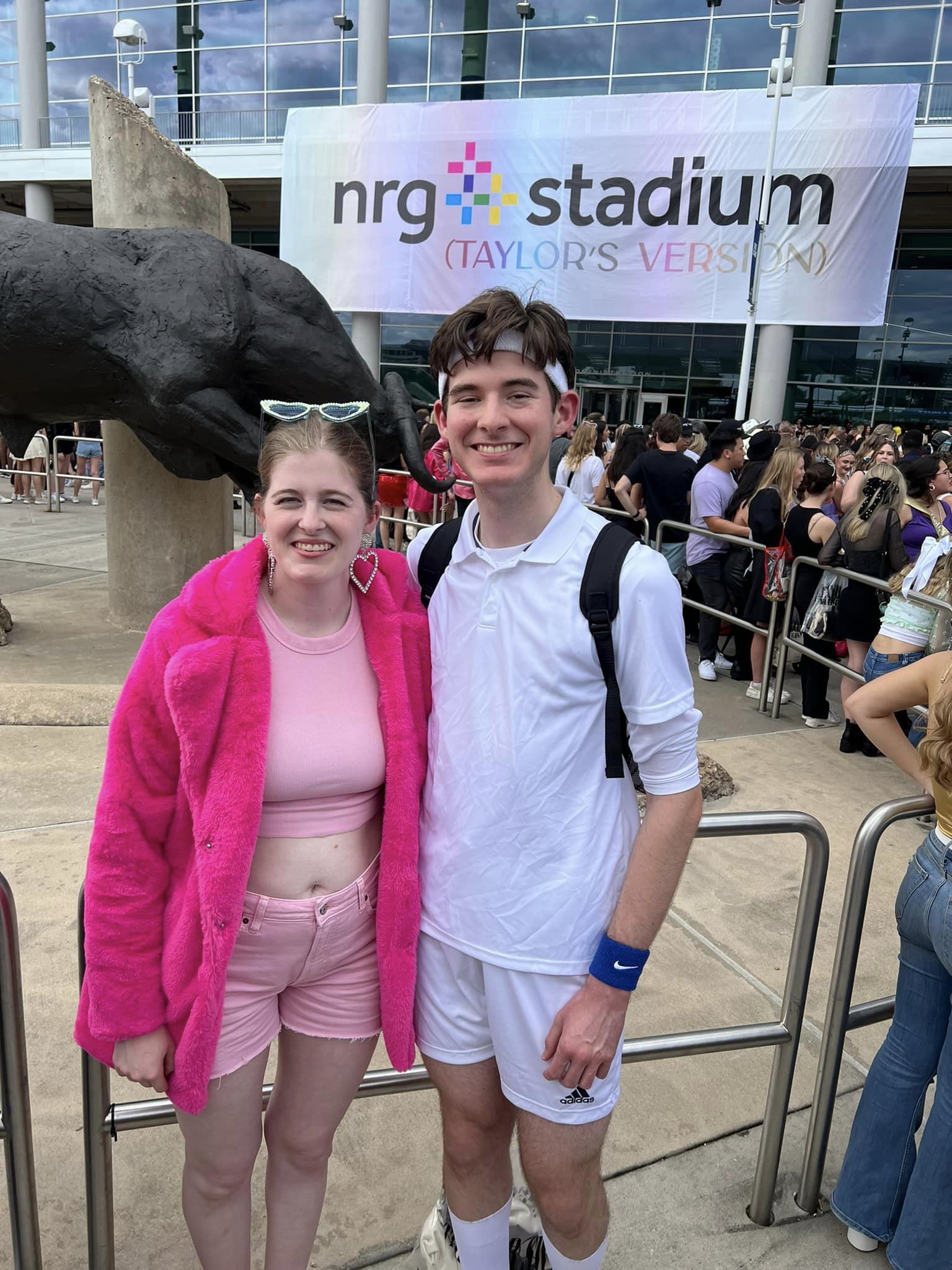 Jacob Lewis and his sister April Bancroft hours before the Taylor Swift concert in Texas.  Photo: Facebook/Steve Lewis