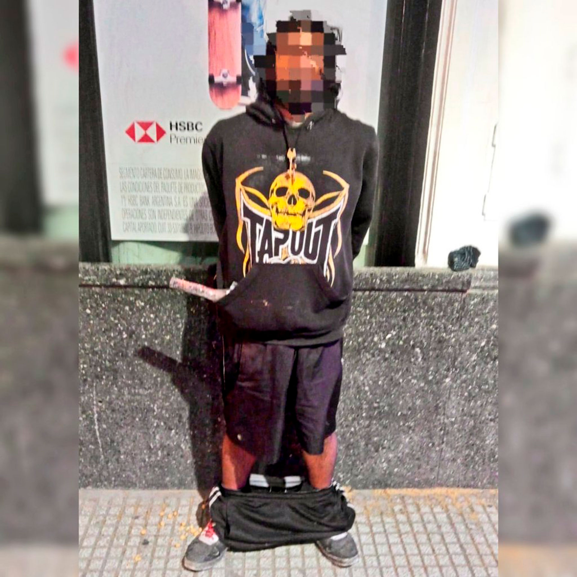 El "quemacoches" de Palermo tras ser detenido.