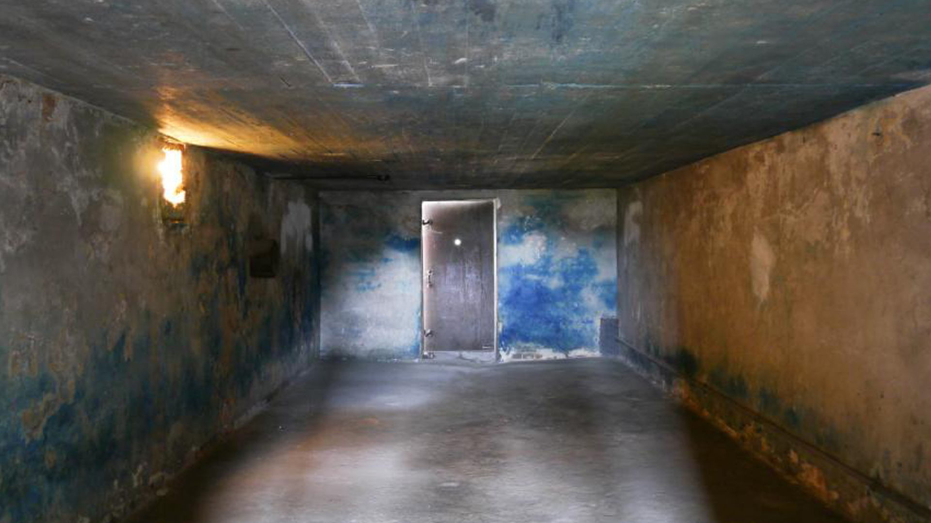 La cámara de gas del campo de exterminio de Majdanek. La creación de las cámaras de gas fue un proceso. Los nazis fueron probando distintos métodos criminales hasta llegar a este, terrible, masivo y definitivo.