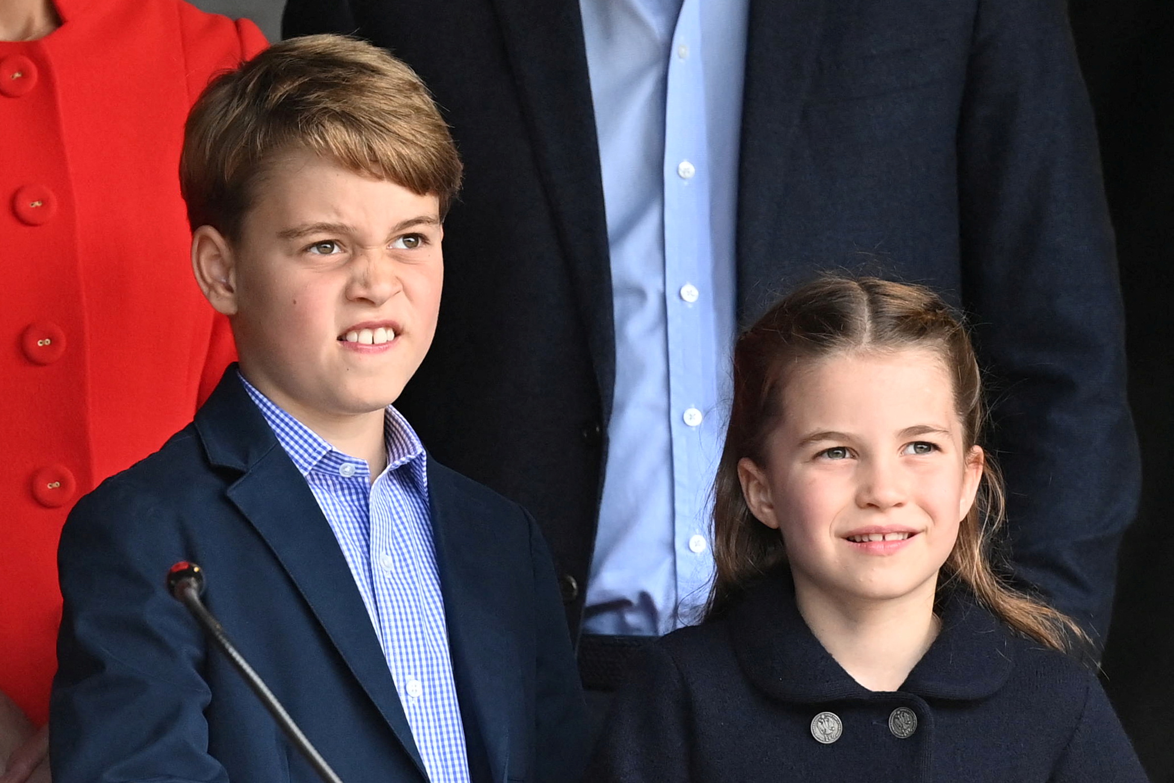 El príncipe George y la princesa Charlotte (Ashley Crowden/Pool via REUTERS)