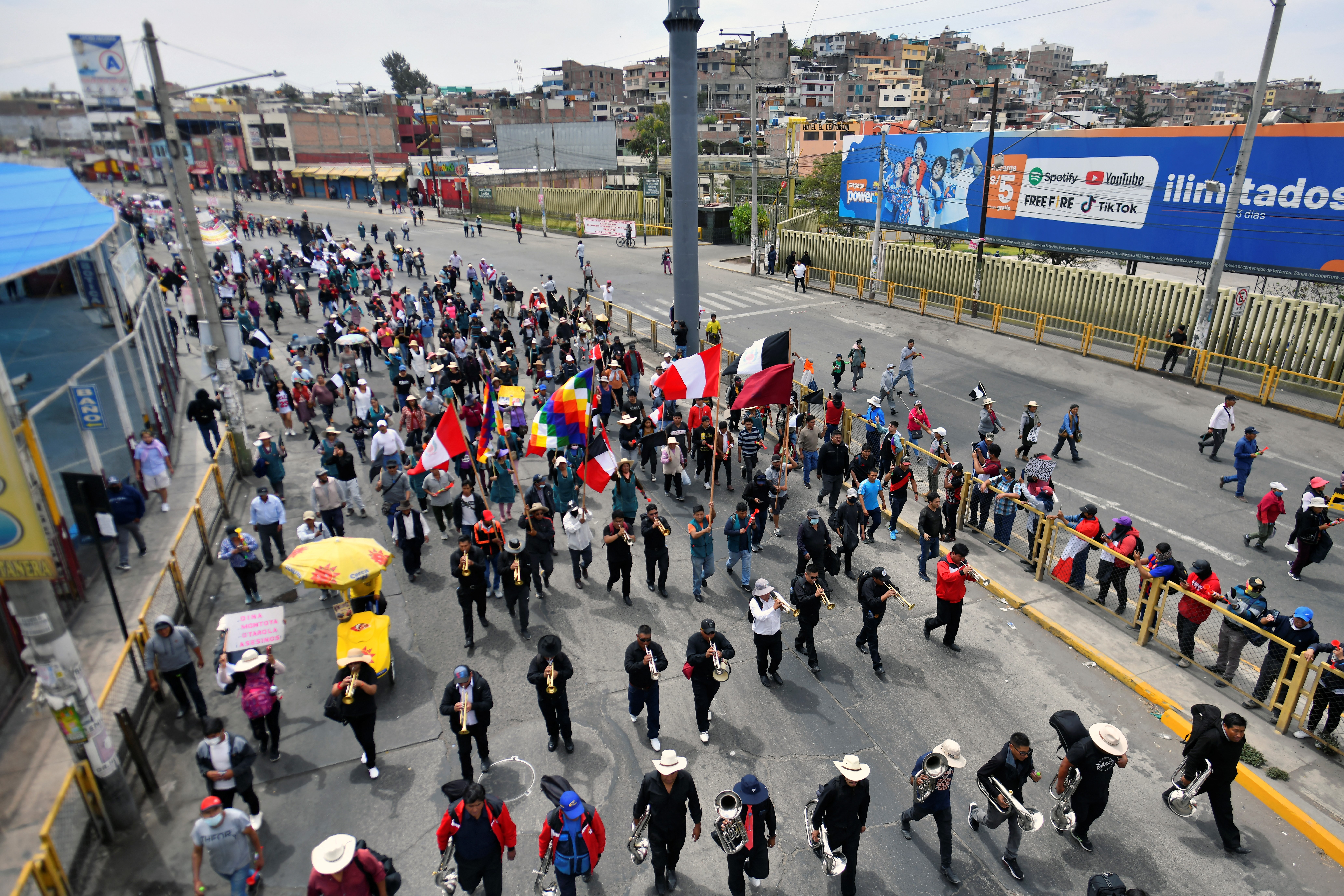 Situación en Arequipa. Marchas y protestas (Photo by Juan Carlos CISNEROS / AFP) (Photo by Diego Ramos / AFP)