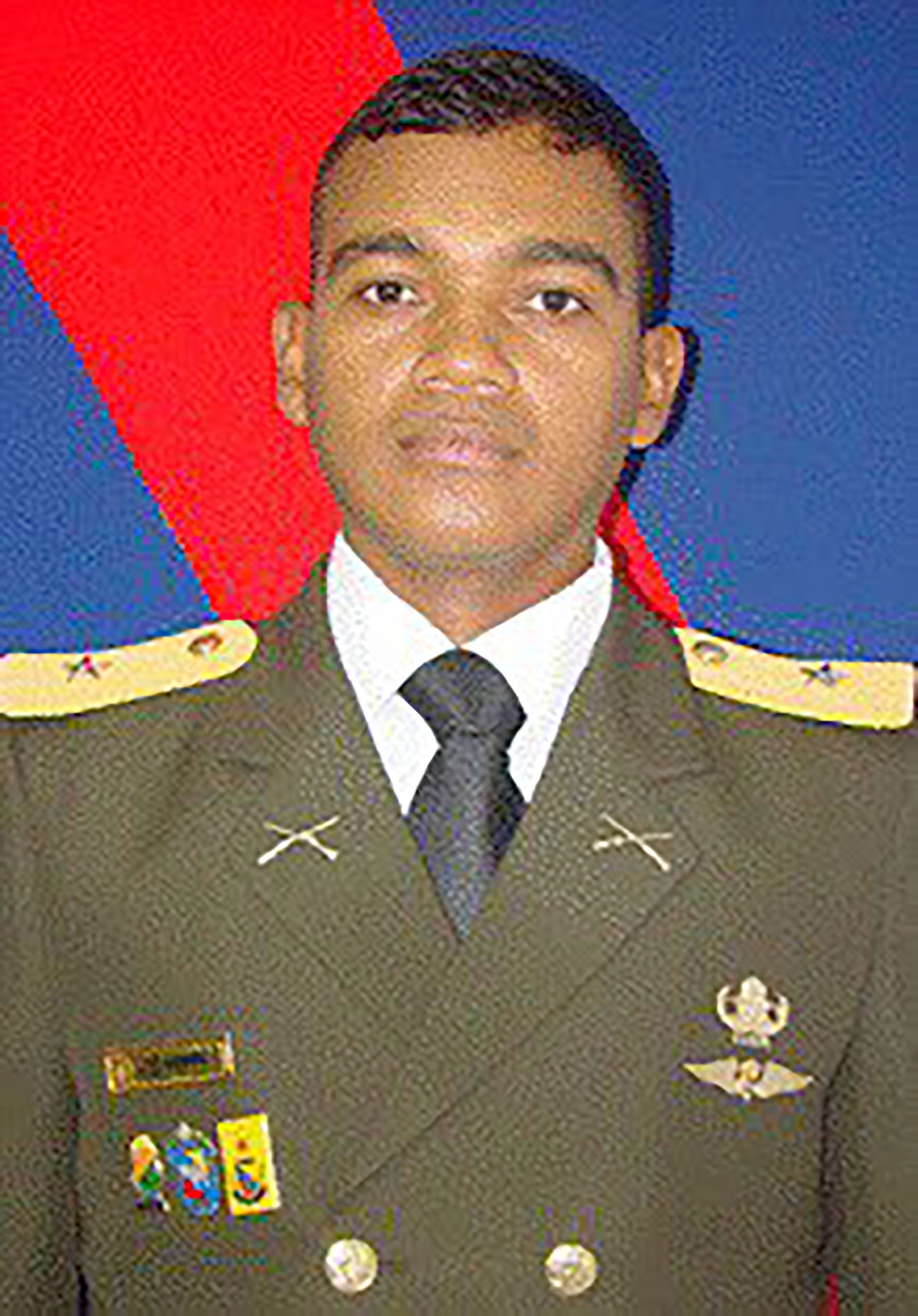 El primer teniente Yonathan Duarte