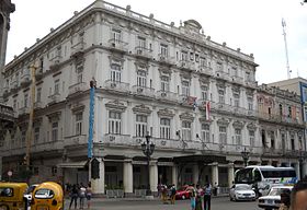 El hotel Telégrafo se construyó en 1860 y se reconstruyó en 2001, siendo el más antiguo del país. Este sitio llamó la atención del norteamericano Samuel Hazard, quien replicó esta idea al regresar a casa. (Foto: Wikipedia)