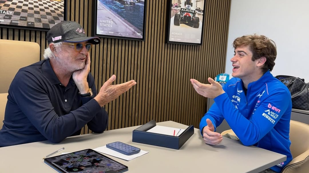 La reacci&oacute;n de Flavio Briatore sobre la continuidad de Franco Colapinto en Alpine de cara a la pr&oacute;xima temporada de la F1