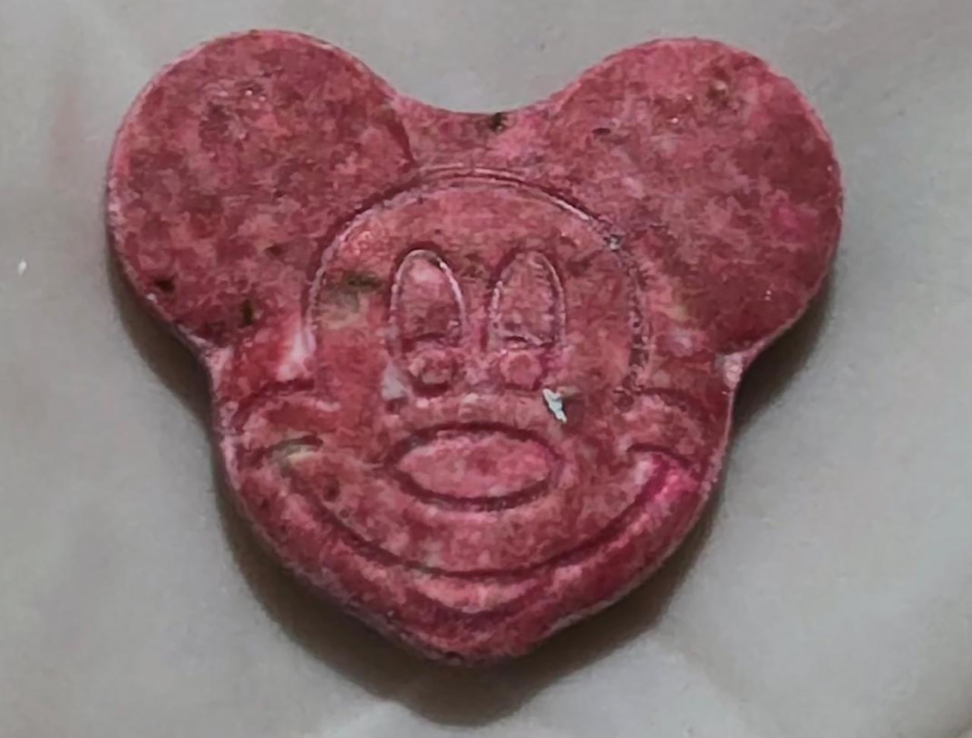 Detuvieron en Constitución a un narco brasileño que vendía éxtasis con la cara de Mickey Mouse