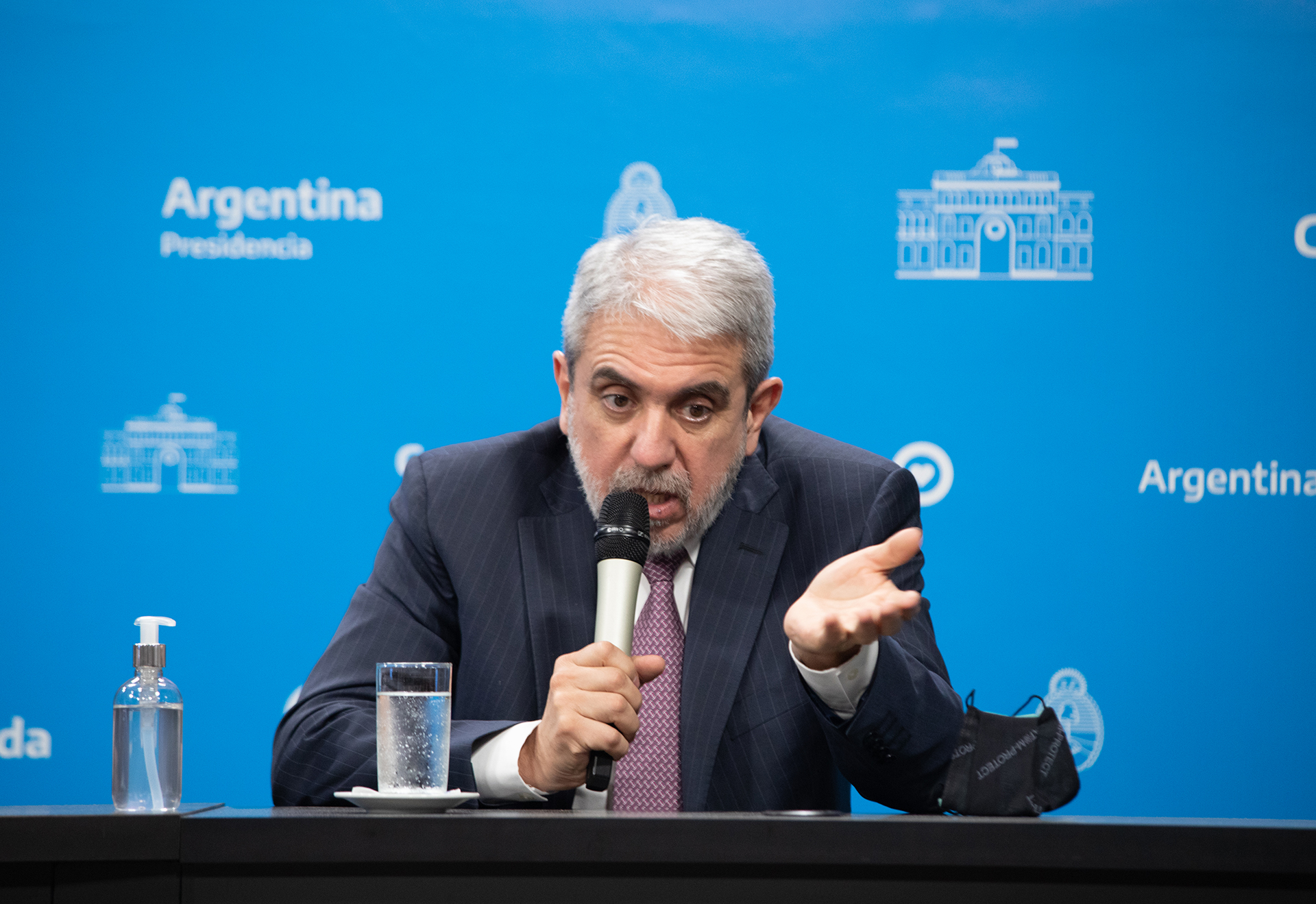 Aníbal Fernández habla durante una conferencia de prensa (Foto: Ministerio de Seguridad de la Nación)