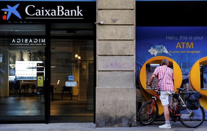 Novedad en las comisiones de Caixabank: los nuevos clientes no pagarán durante un año