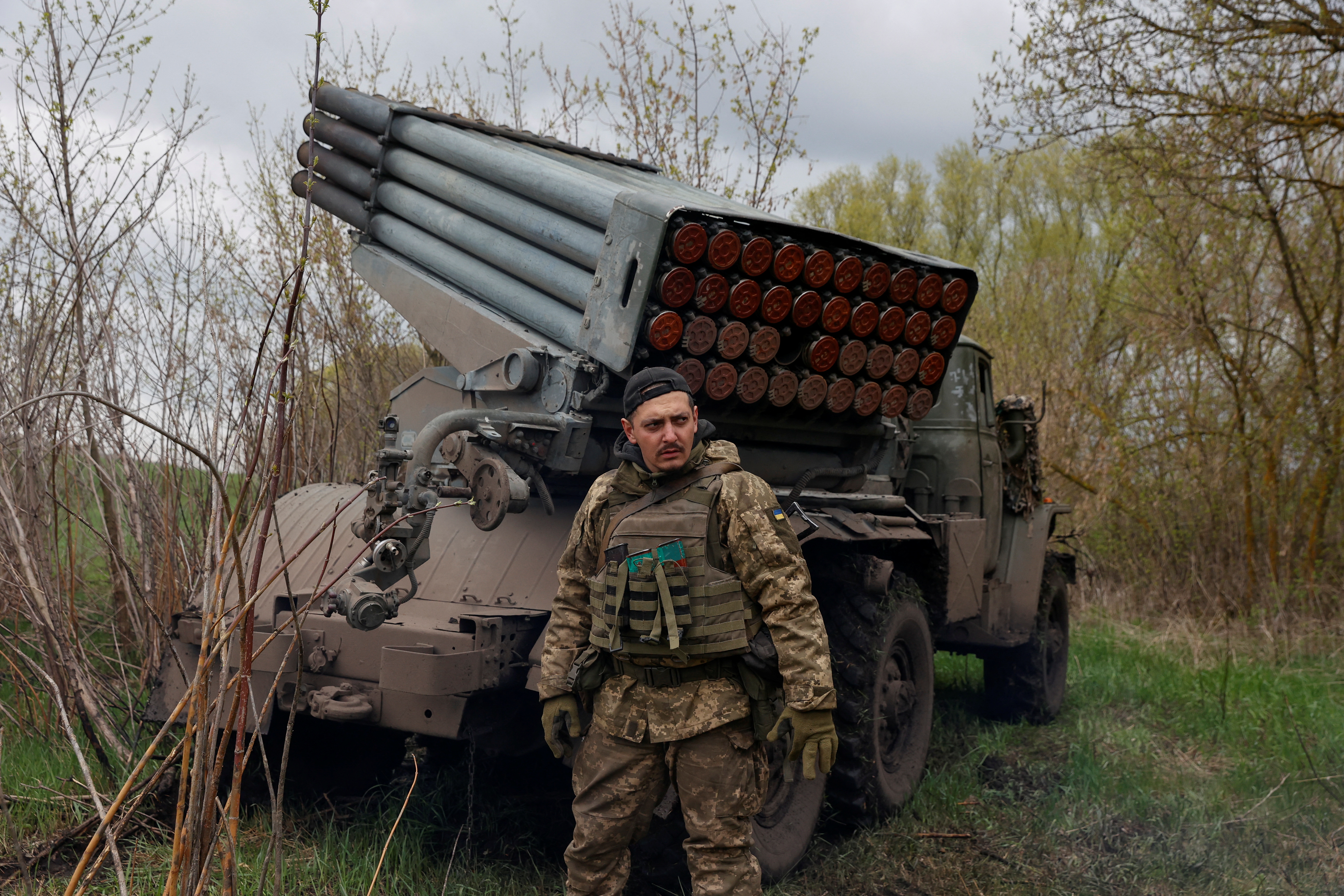Un soldado ucraniano en la región de Kharkiv (REUTERS/Serhii Nuzhnenko)