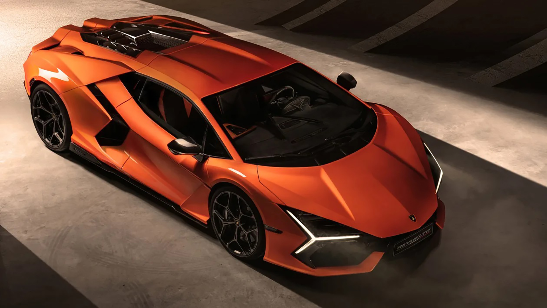 Lamborghini Revuelto: el increíble súperdeportivo híbrido que alcanza los 350 km/h y costará medio millón de dólares 