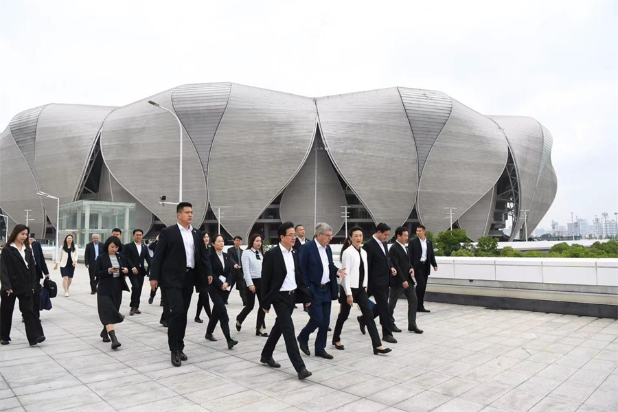 Bach recorrió las instalaciones de Hangzhou 2022