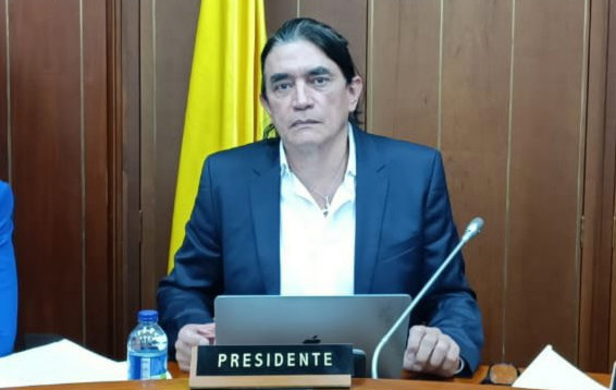 Gustavo Bolívar presidirá la comisión de Senado que tramitará la tributaria. Foto: Twitter Bolívar.