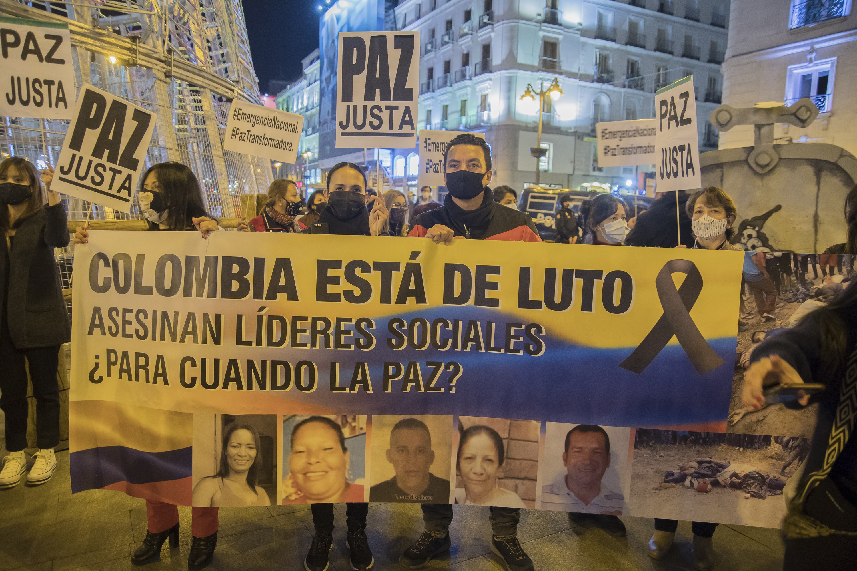 11/21/2020 Demonstration held in Madrid, Spain, to denounce the murder of social leaders in Colombia and the impunity that exists in favor of those responsible.  POLITICS SOUTH AMERICA COLOMBIA LATIN AMERICA INTERNATIONAL ALBERTO SIBAJA / ZUMA PRESS / CONTACTOPHOTO