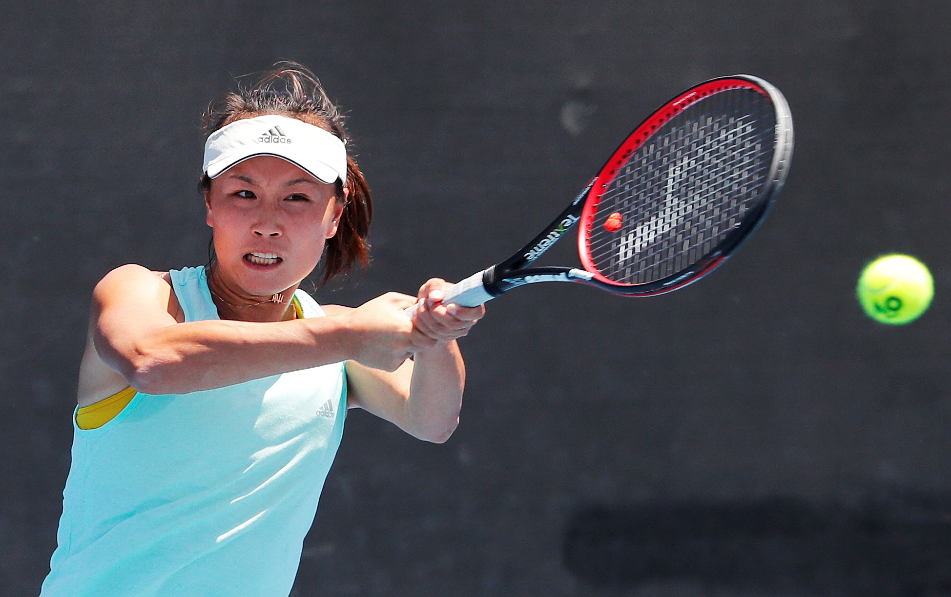 Peng Shuai durante el Australian Open en Melbourne Park, en enero de 2019. La tenista profesional permanece desaparecida luego de haber denunciado un abuso sexual que involucraba a un jerarca del régimen chino (Reuters)