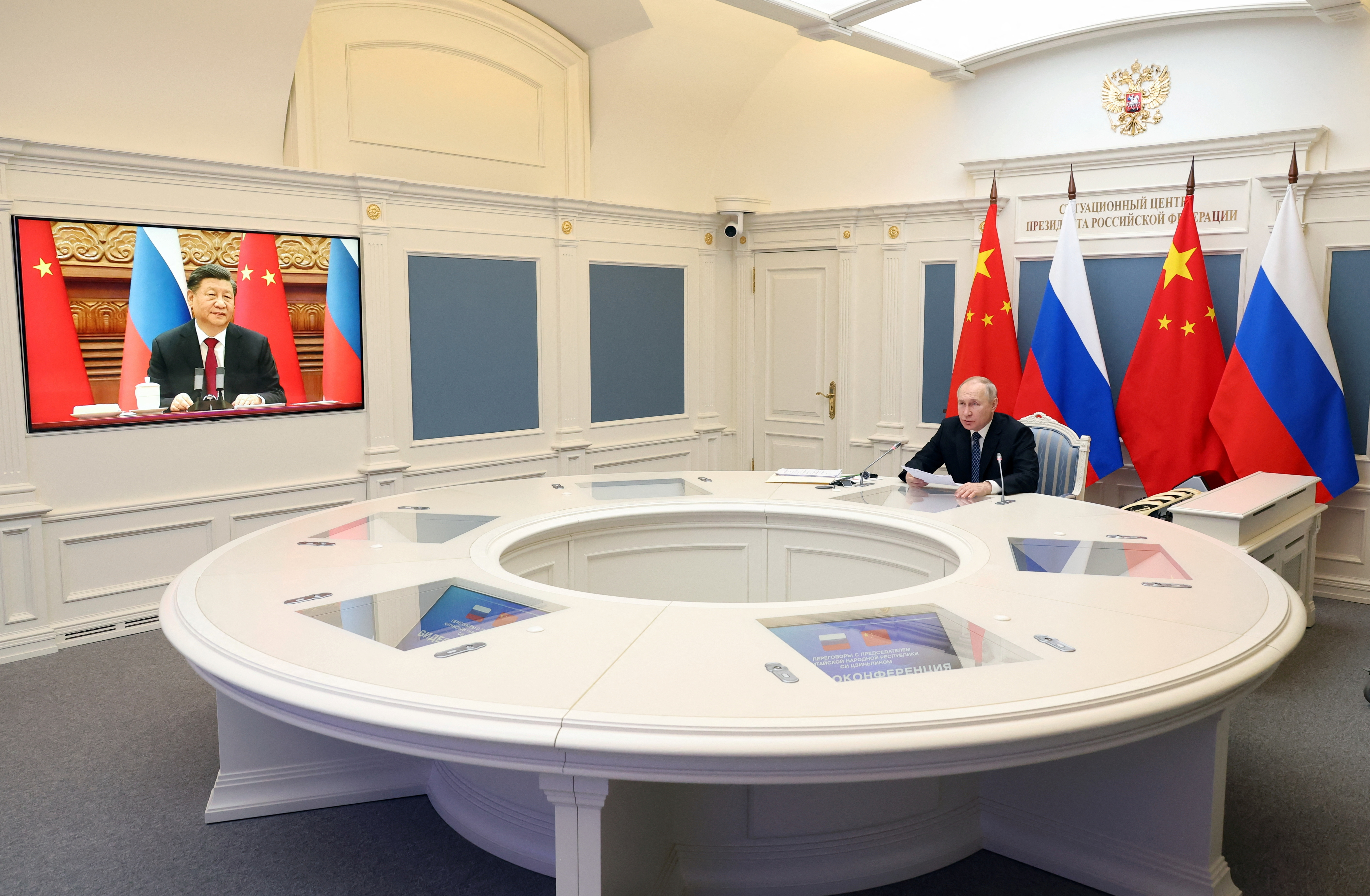 A finales de diciembre, Xi y Putin mantuvieron una llamada telefónica en la que acordaron cooperar en materia de comercio, energía, finanzas y agricultura (Sputnik/Mikhail Kuravlev/Kremlin via REUTERS)