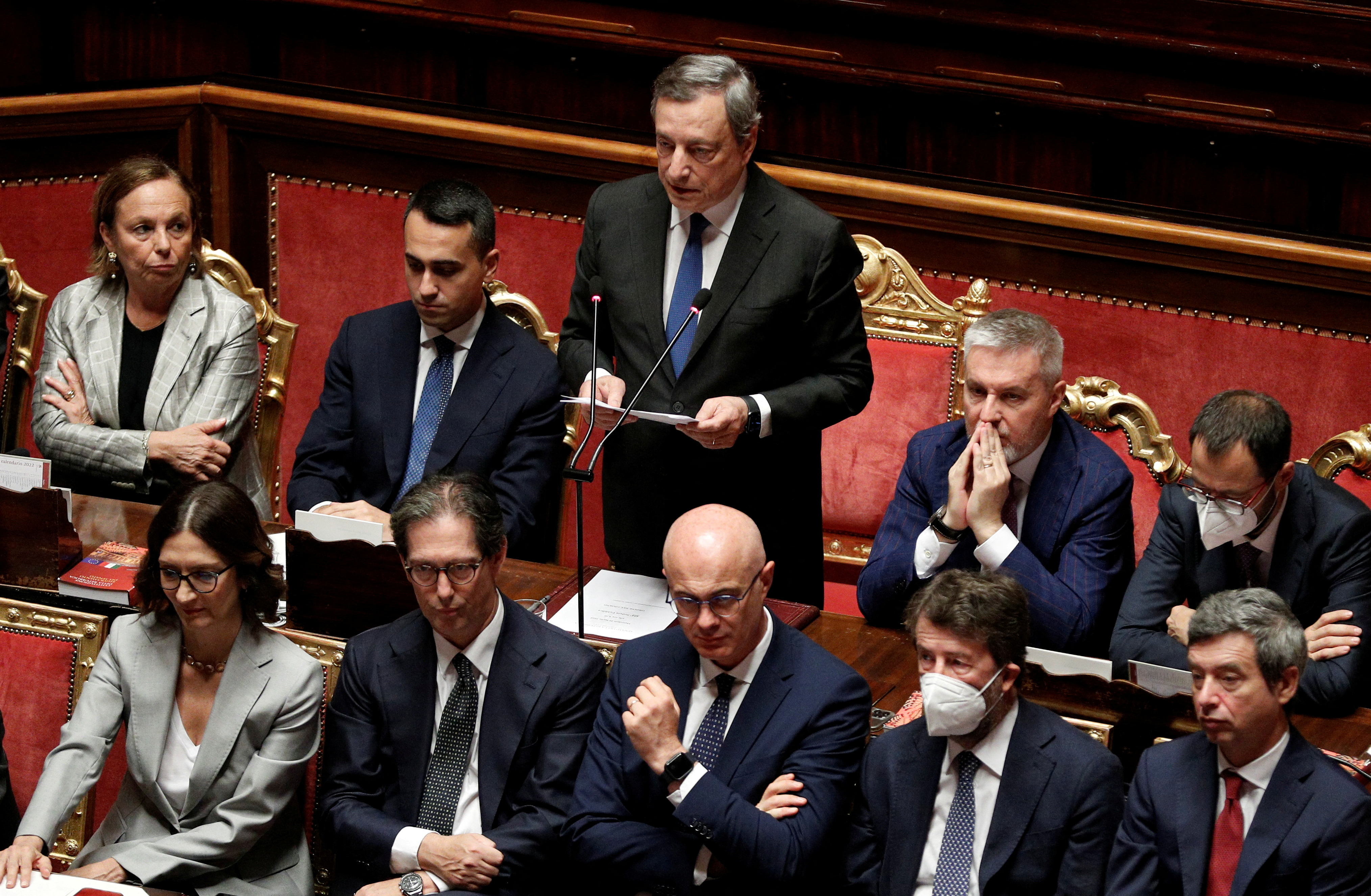 El primer ministro italiano, Mario Draghi, se dirige al Senado en Roma, Italia, el 20 de julio de 2022. REUTERS/Guglielmo Mangiapane