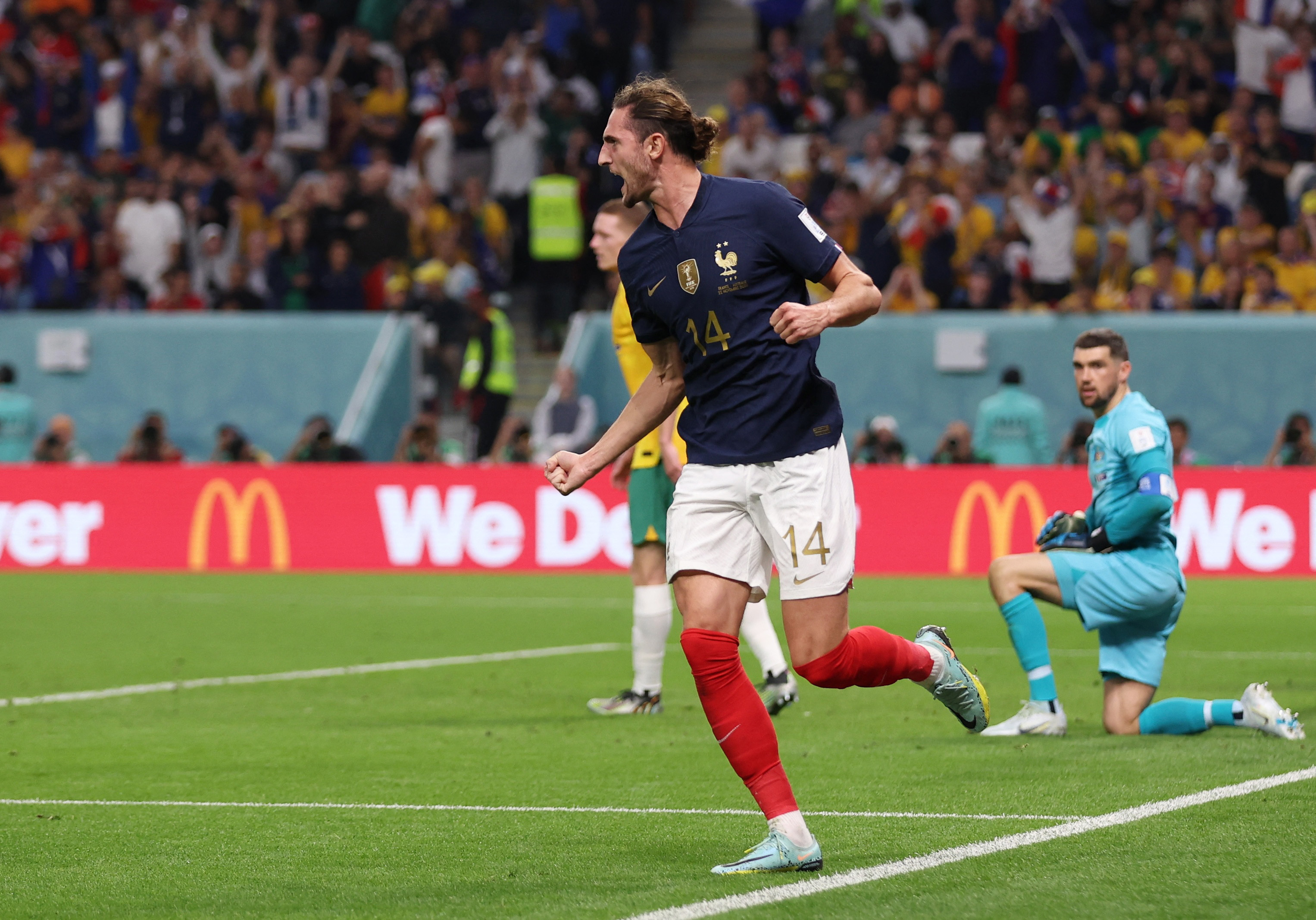 Adrien Rabiot celebra el gol del empate de Francia ante Australia (REUTERS/Matthew Childs)