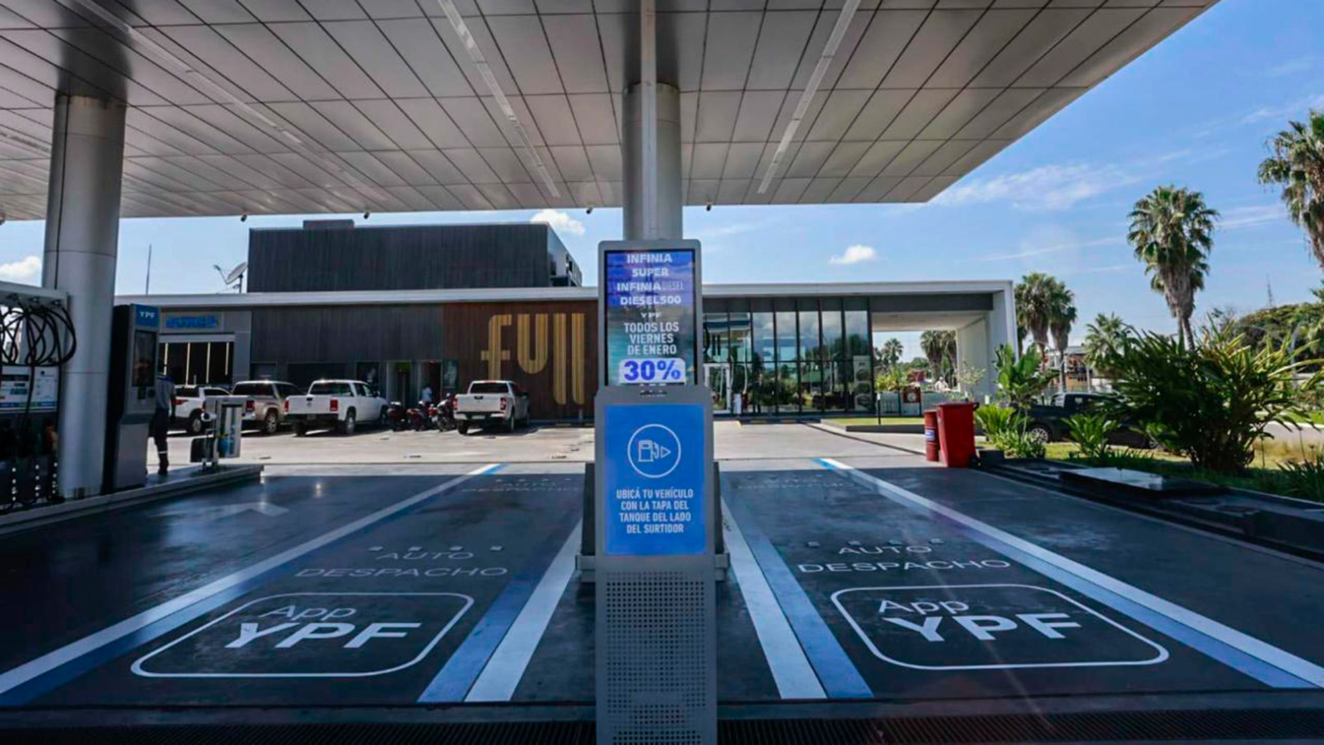 YPF alcanzó las 100 estaciones de servicio con autodespacho en todo el país