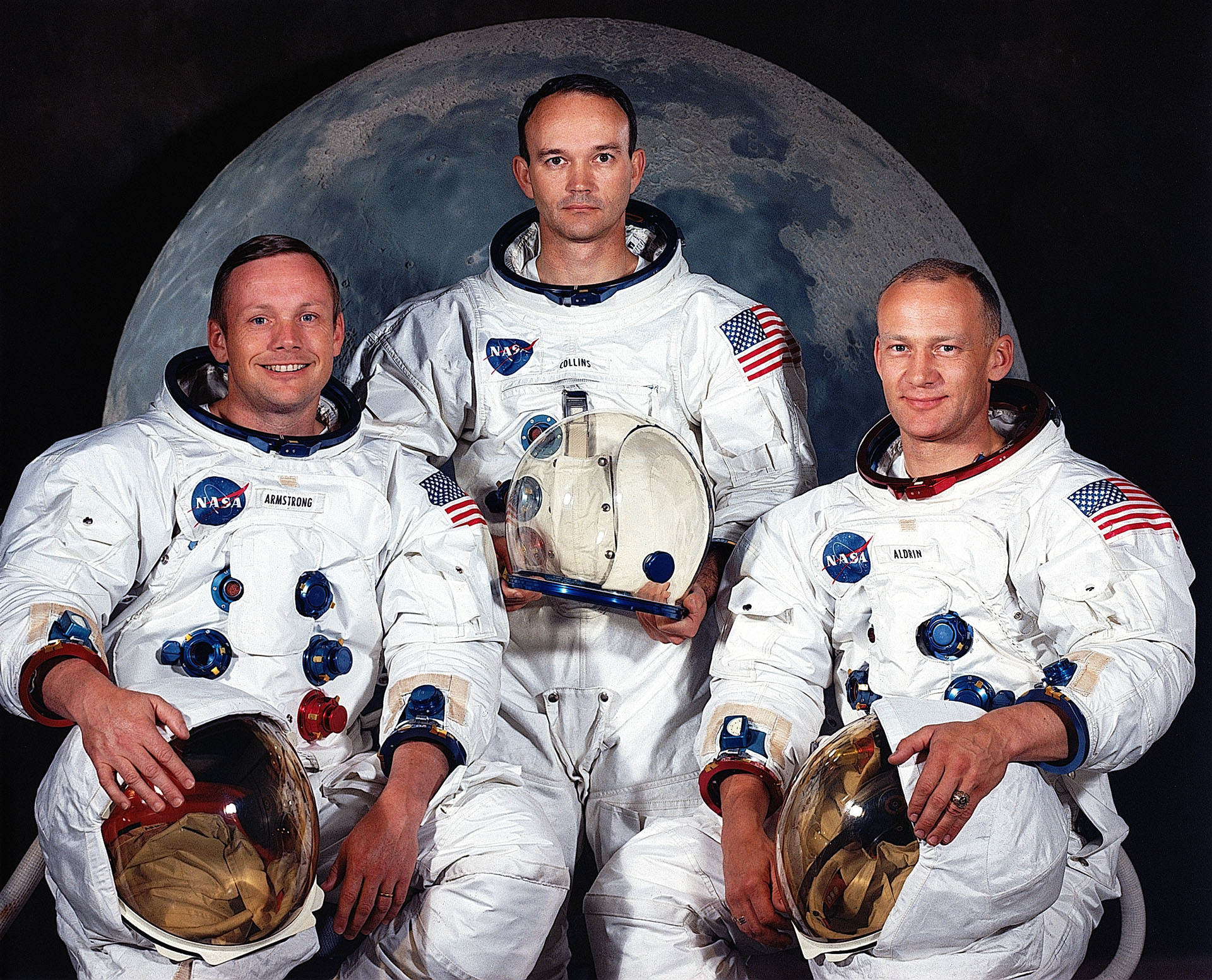 Neil Armstrong, Michael Collins y Buzz Aldrin hicieron historia y marcaron un hito humano. Sin embargo gran parte de la poblaci&oacute;n no est&aacute; dispuesto a creerlo (NASA)