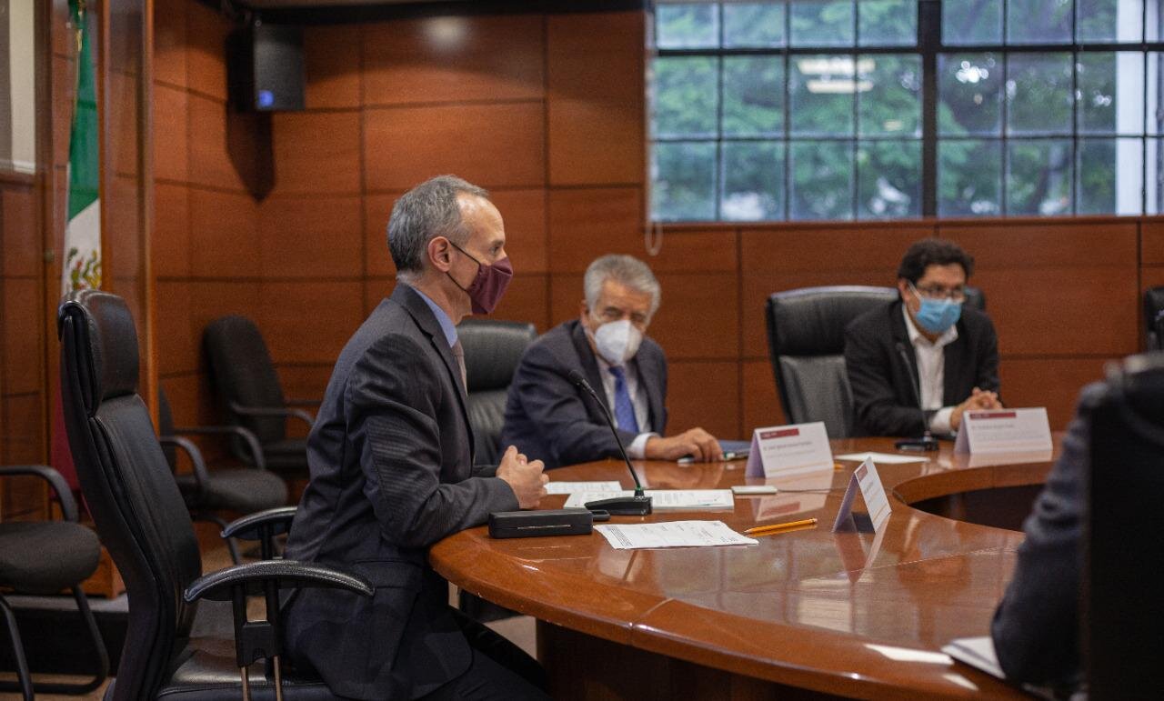 López-Gatell se reunió con representantes del laboratorio Landsteiner  para conocer propuesta de ensayos de la vacuna Sputnik-V (Foto: Twitter@HLGatell)